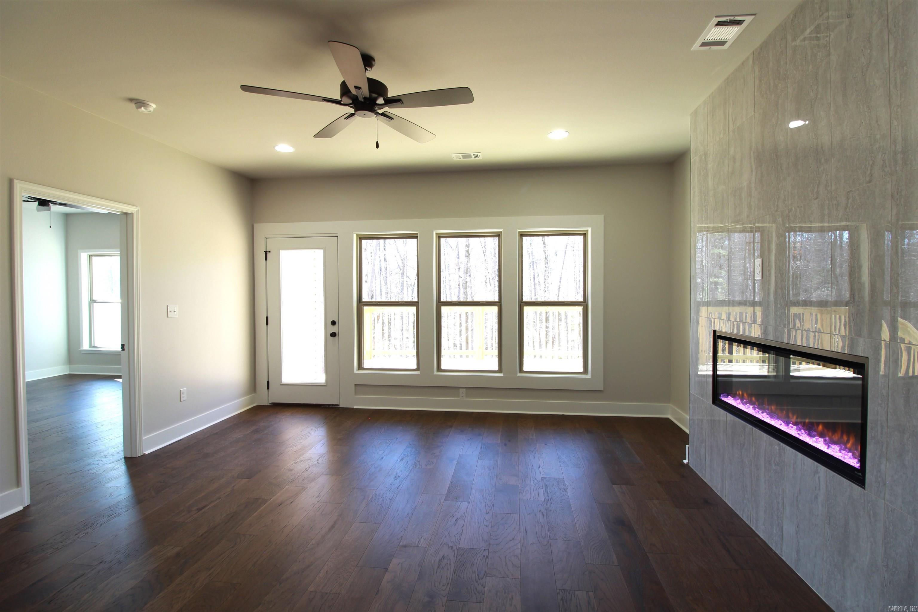 GIBRALTER HGTS - Residential