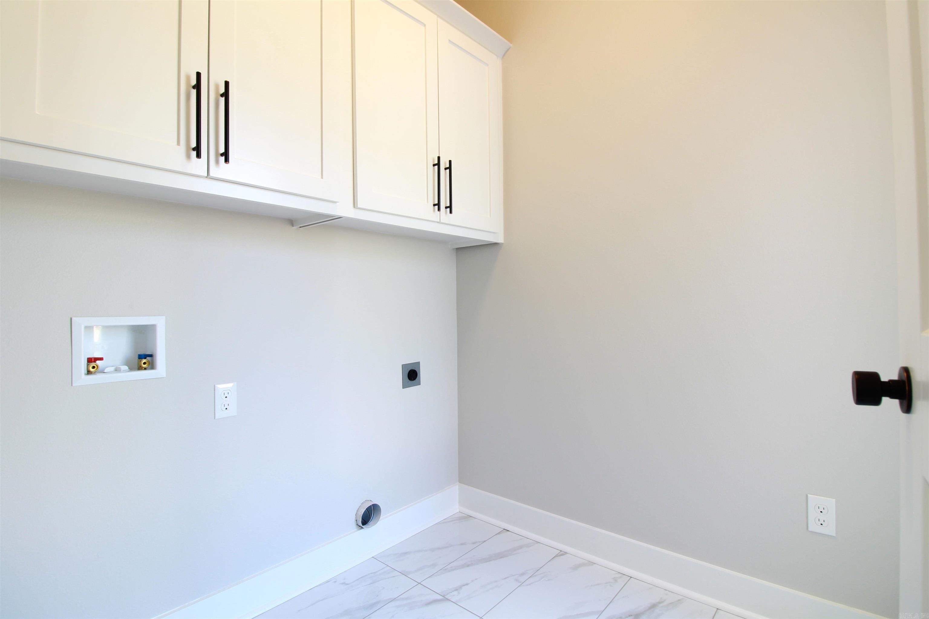 GIBRALTER HGTS - Residential