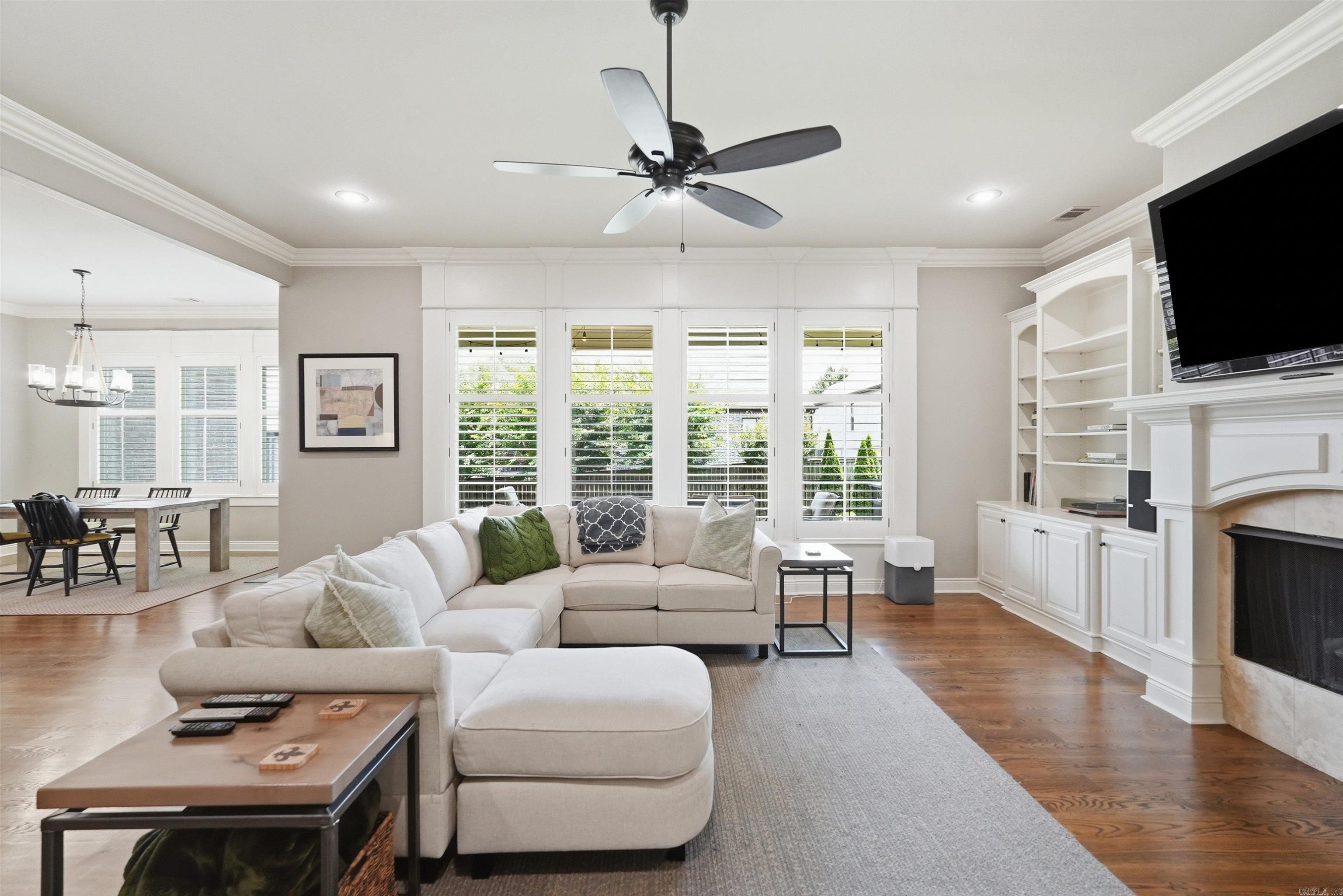CHENAL VALLEY "MIRAMAR PLACE" - Residential