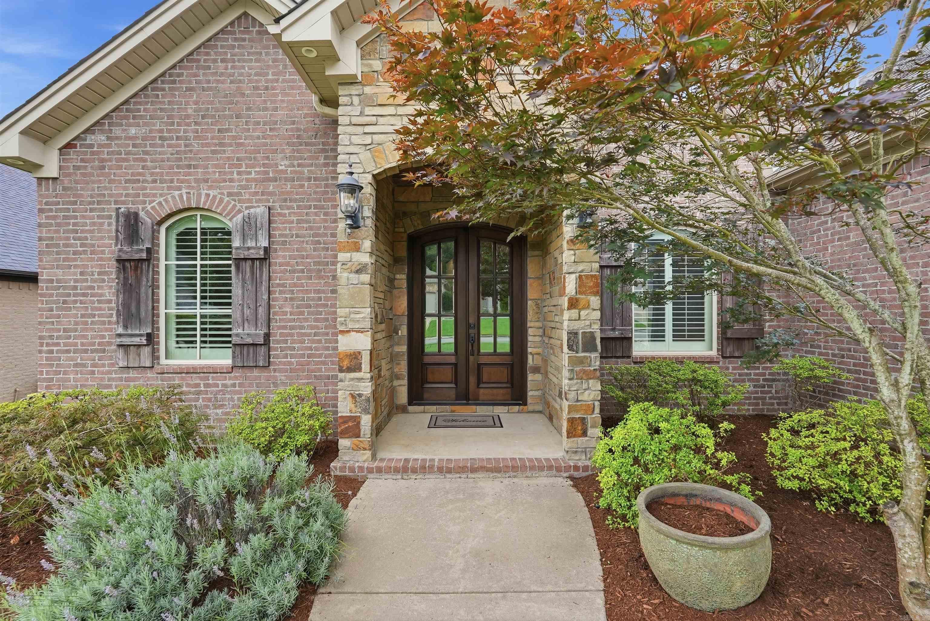 CHENAL VALLEY "MIRAMAR PLACE" - Residential
