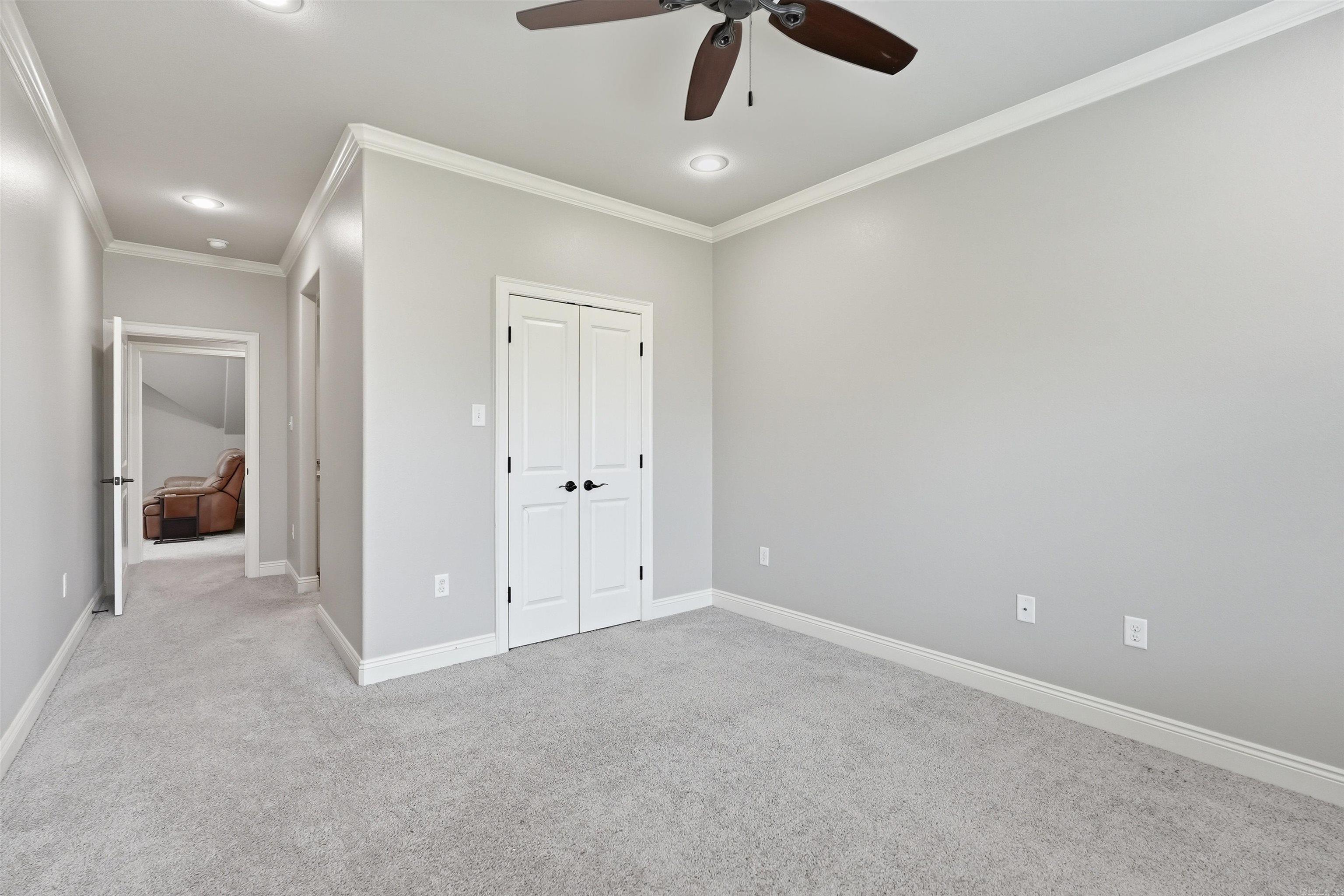CHENAL VALLEY "MIRAMAR PLACE" - Residential