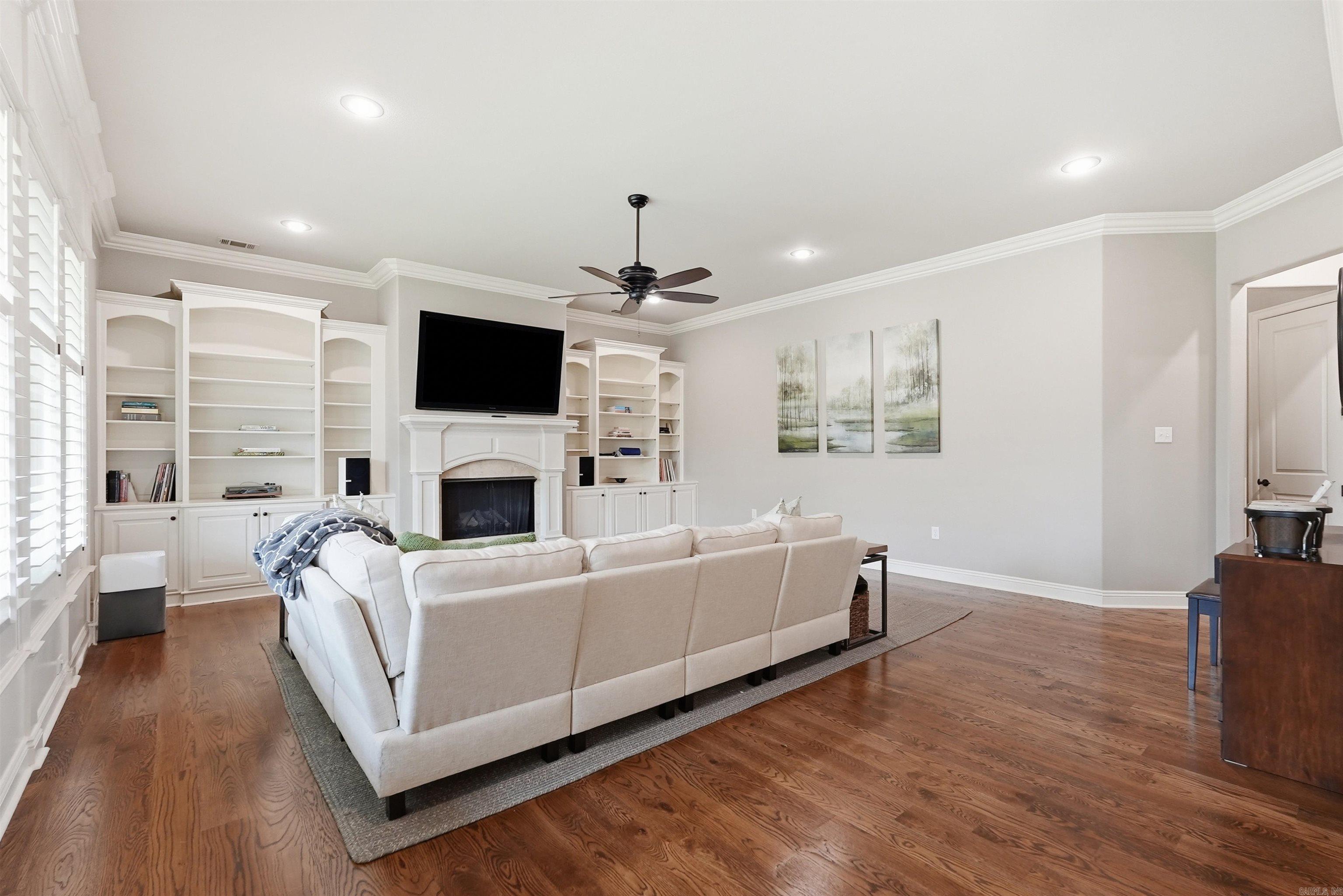 CHENAL VALLEY "MIRAMAR PLACE" - Residential