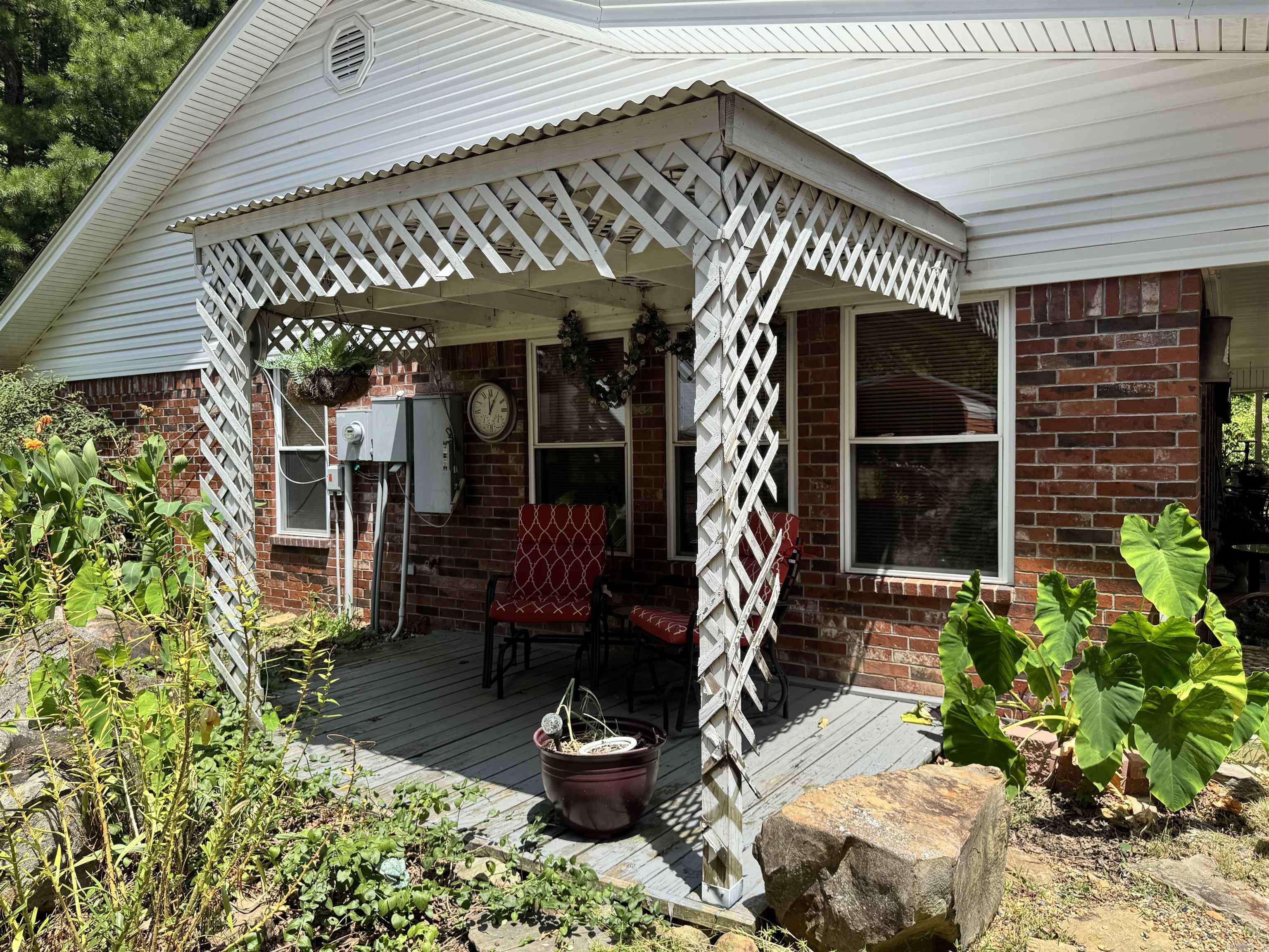 Mena - Residential