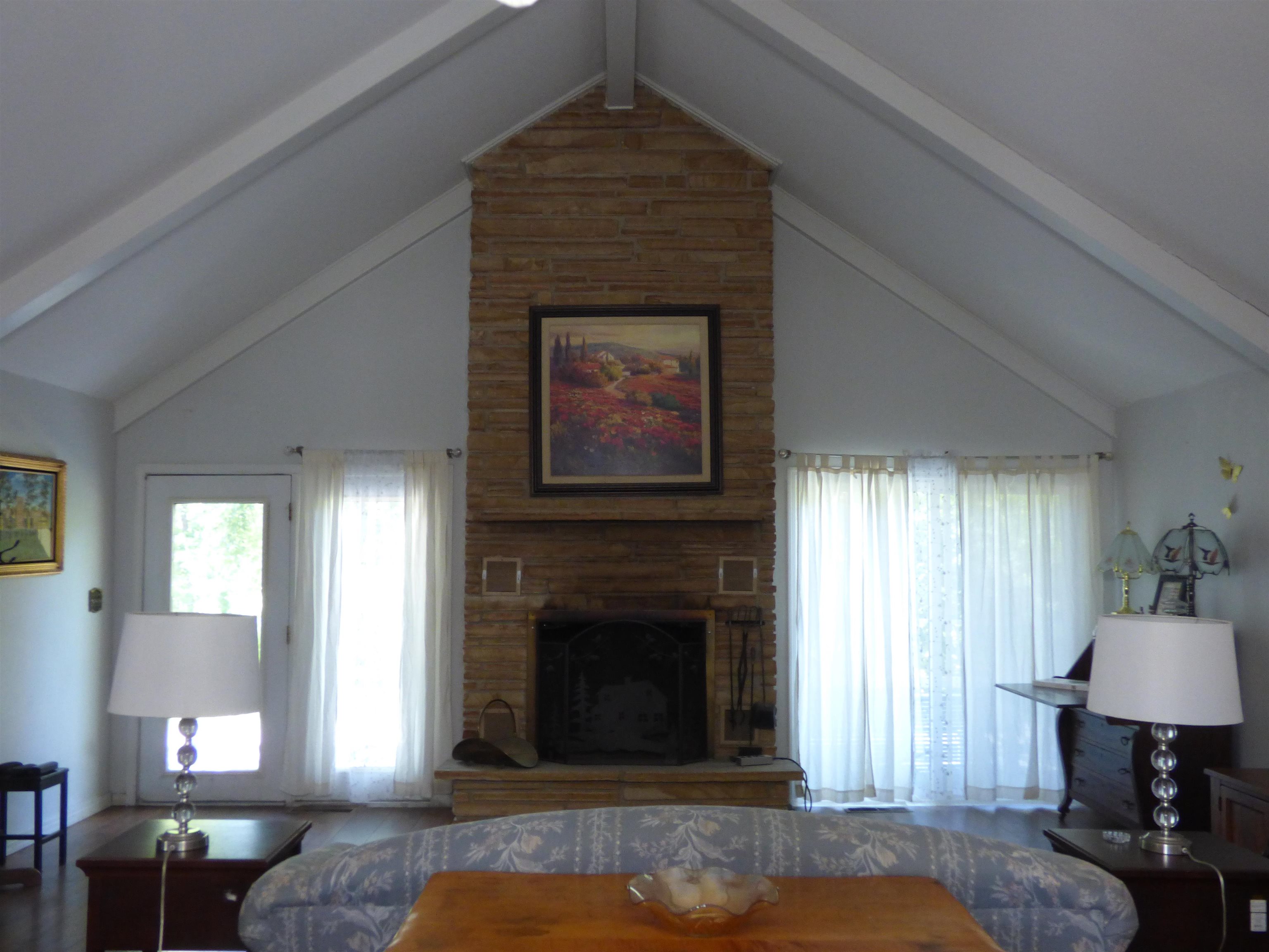 CROWN ADDITION - Residential