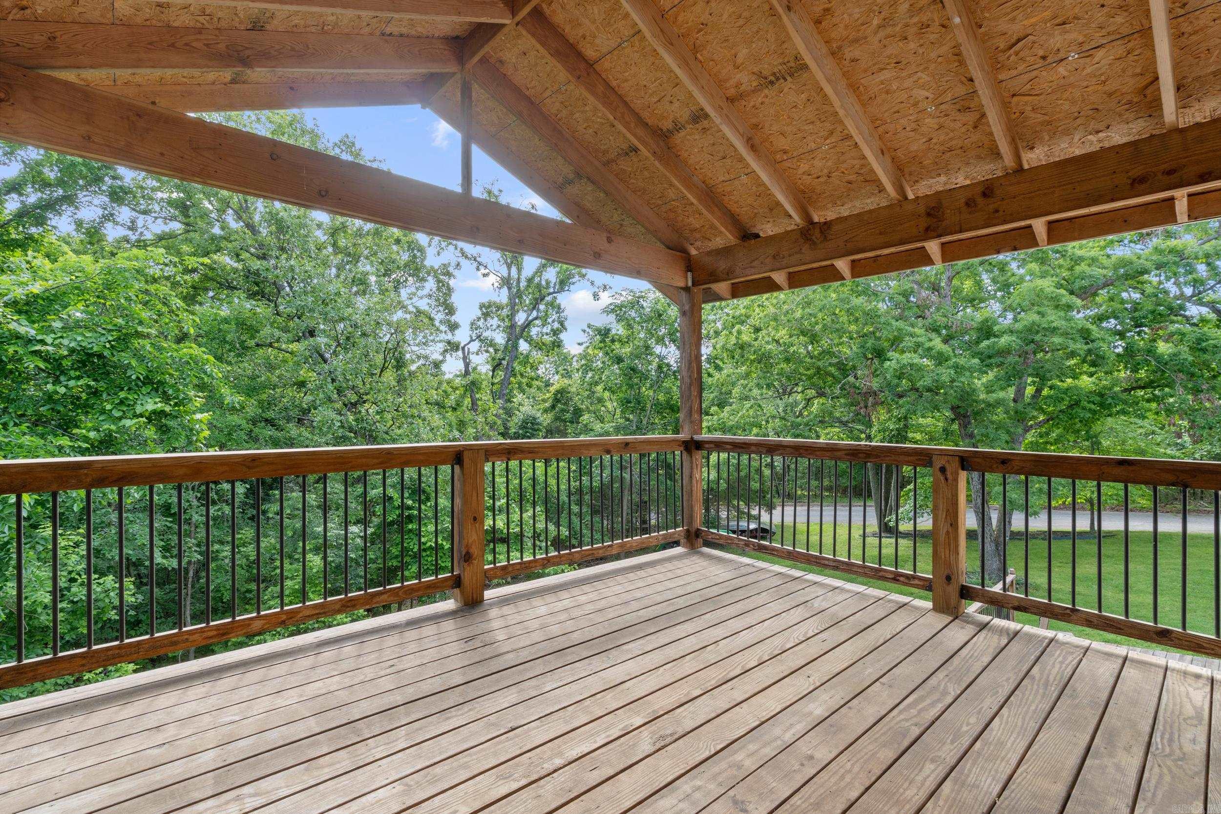 CENTER RIDGE - Residential