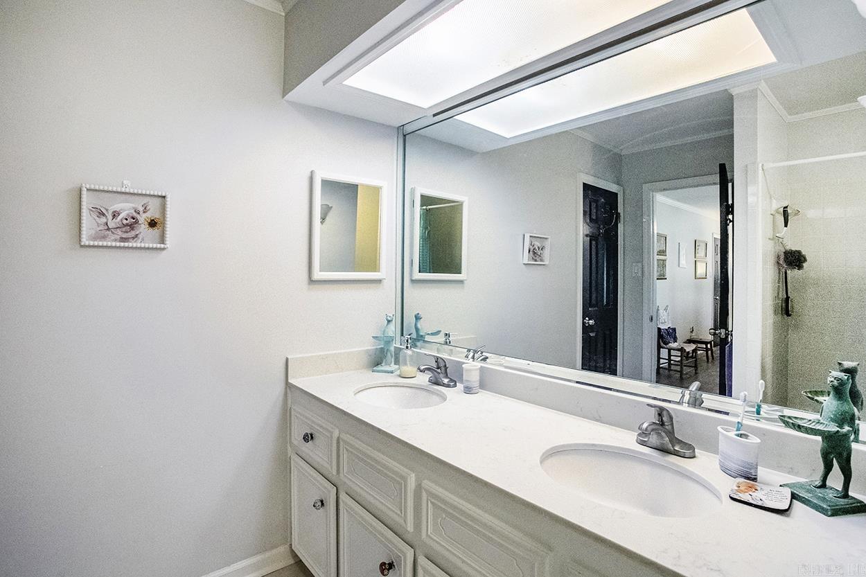 KIMBERLY MANOR ADDN - Residential