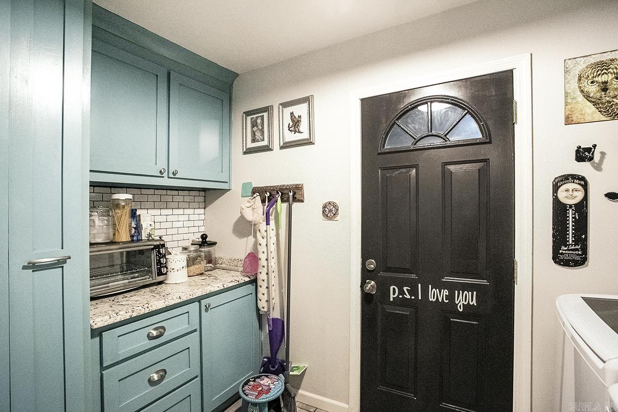 KIMBERLY MANOR ADDN - Residential