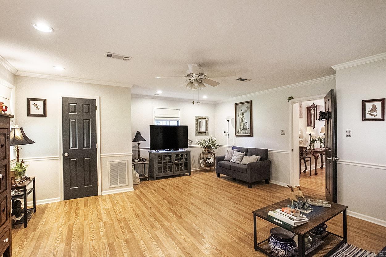 KIMBERLY MANOR ADDN - Residential
