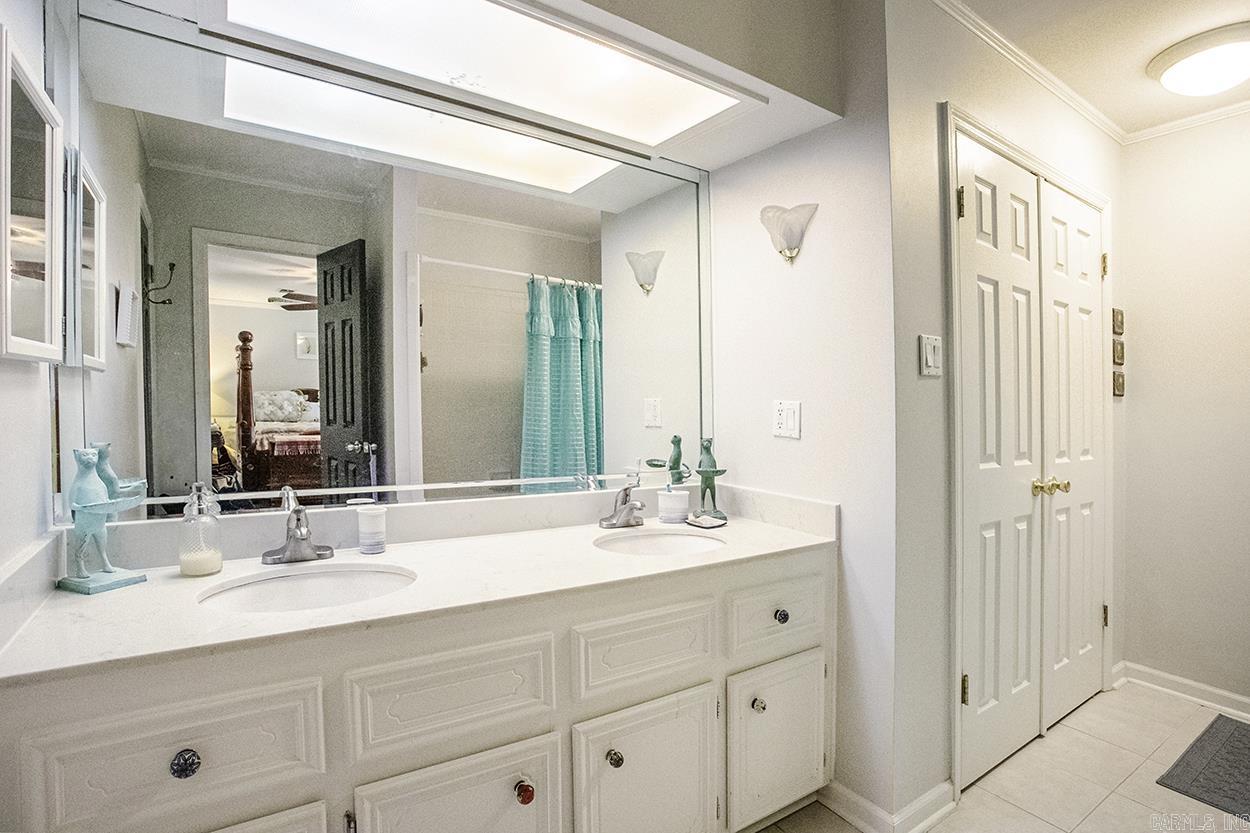KIMBERLY MANOR ADDN - Residential