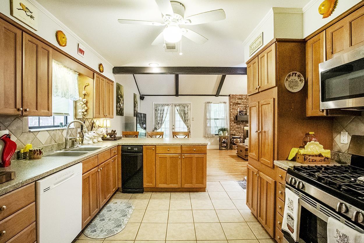 KIMBERLY MANOR ADDN - Residential