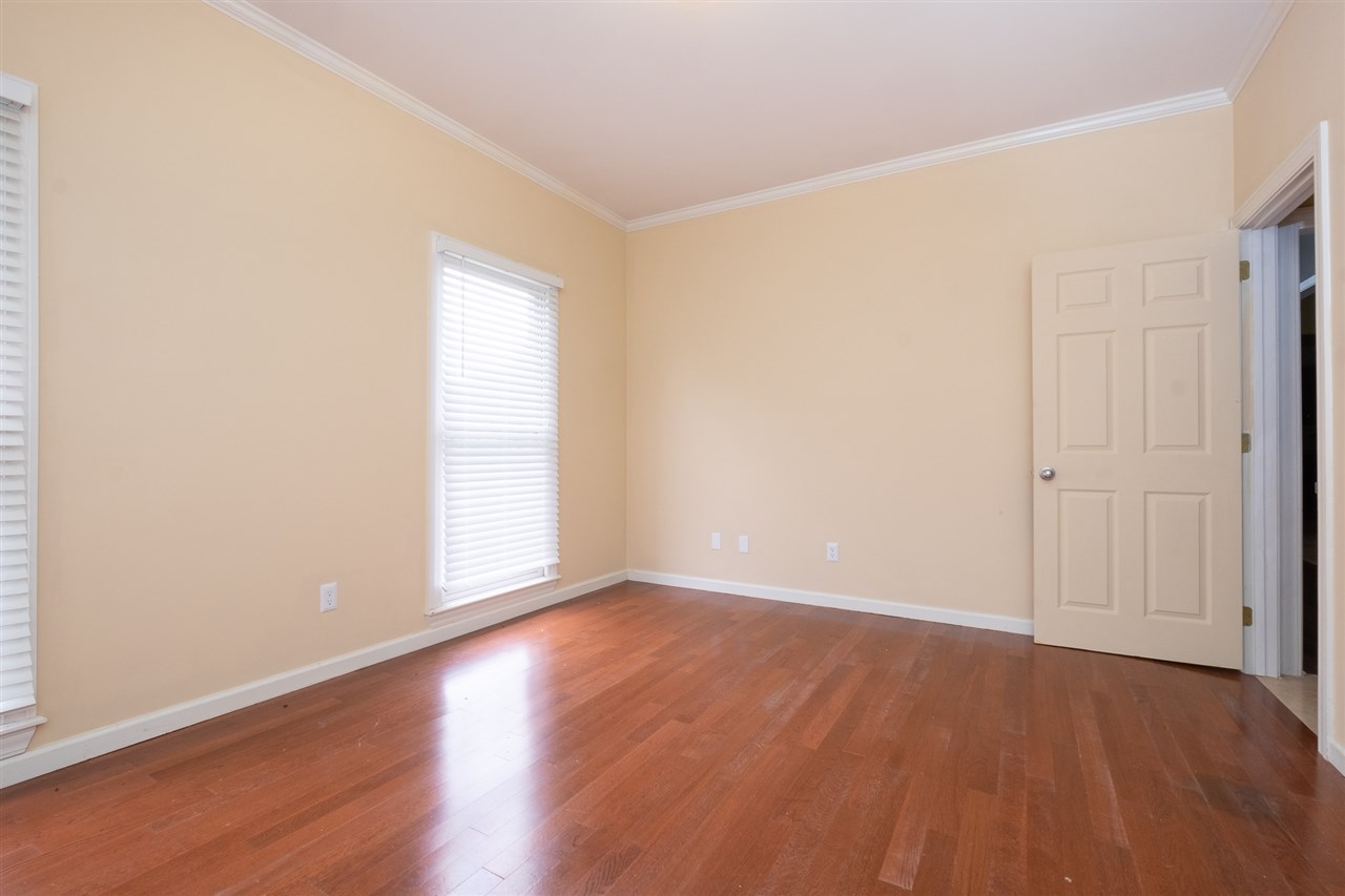 ST CHARLES ADDN - Residential