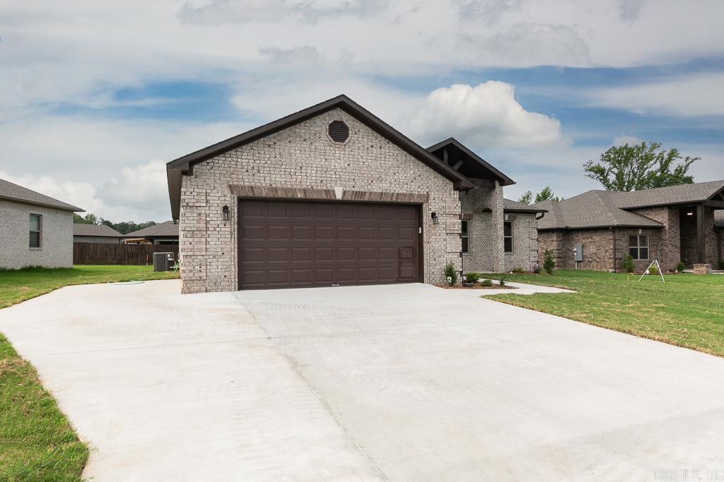 AUTUMN BROOKE - Residential