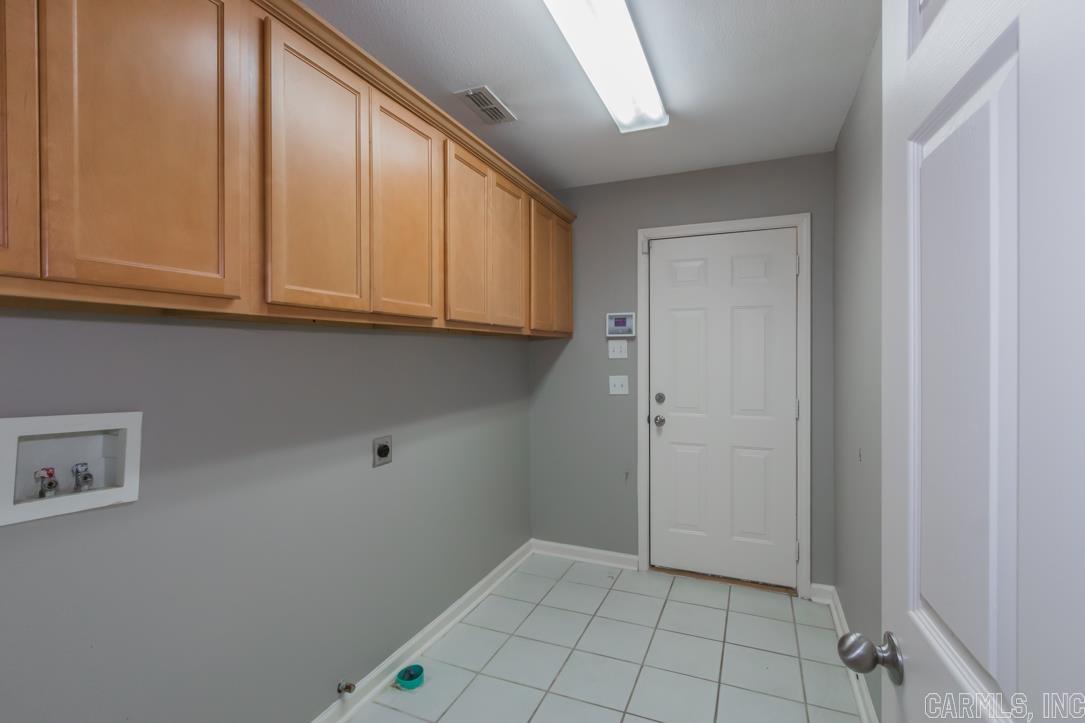 CAPITOL LAKES ESTATES - Residential