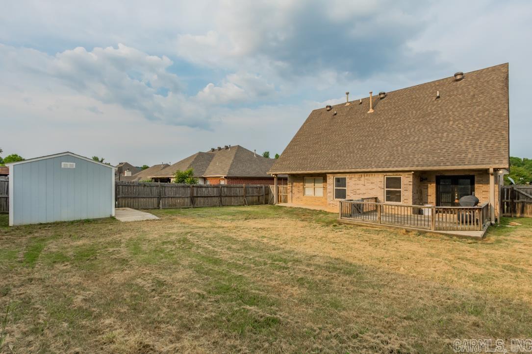 CAPITOL LAKES ESTATES - Residential