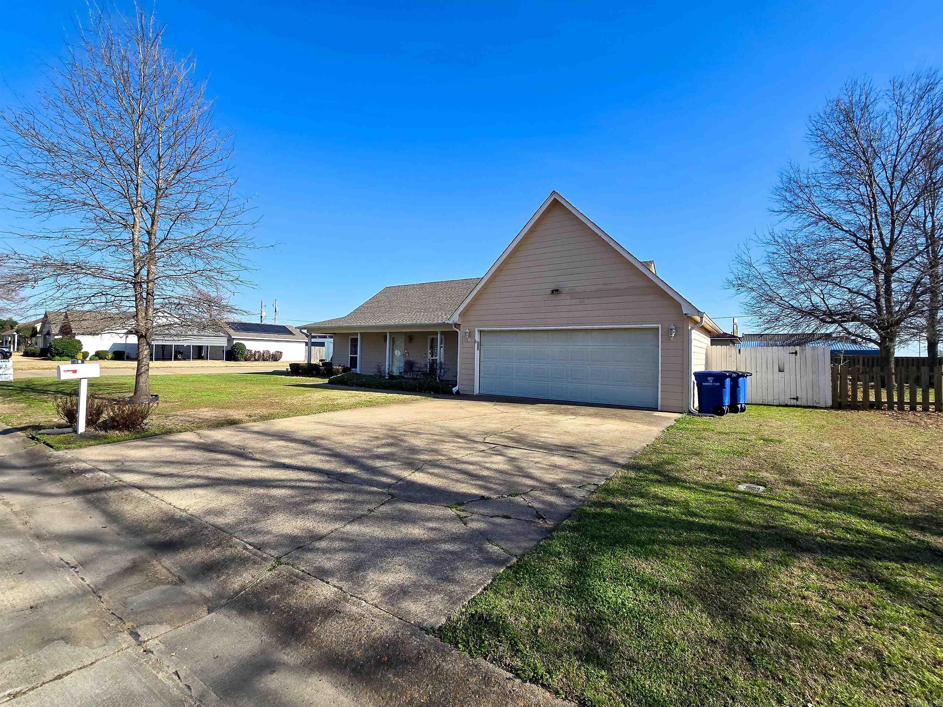 CHAPMAN & DEWEY RIVERSIDE - Residential