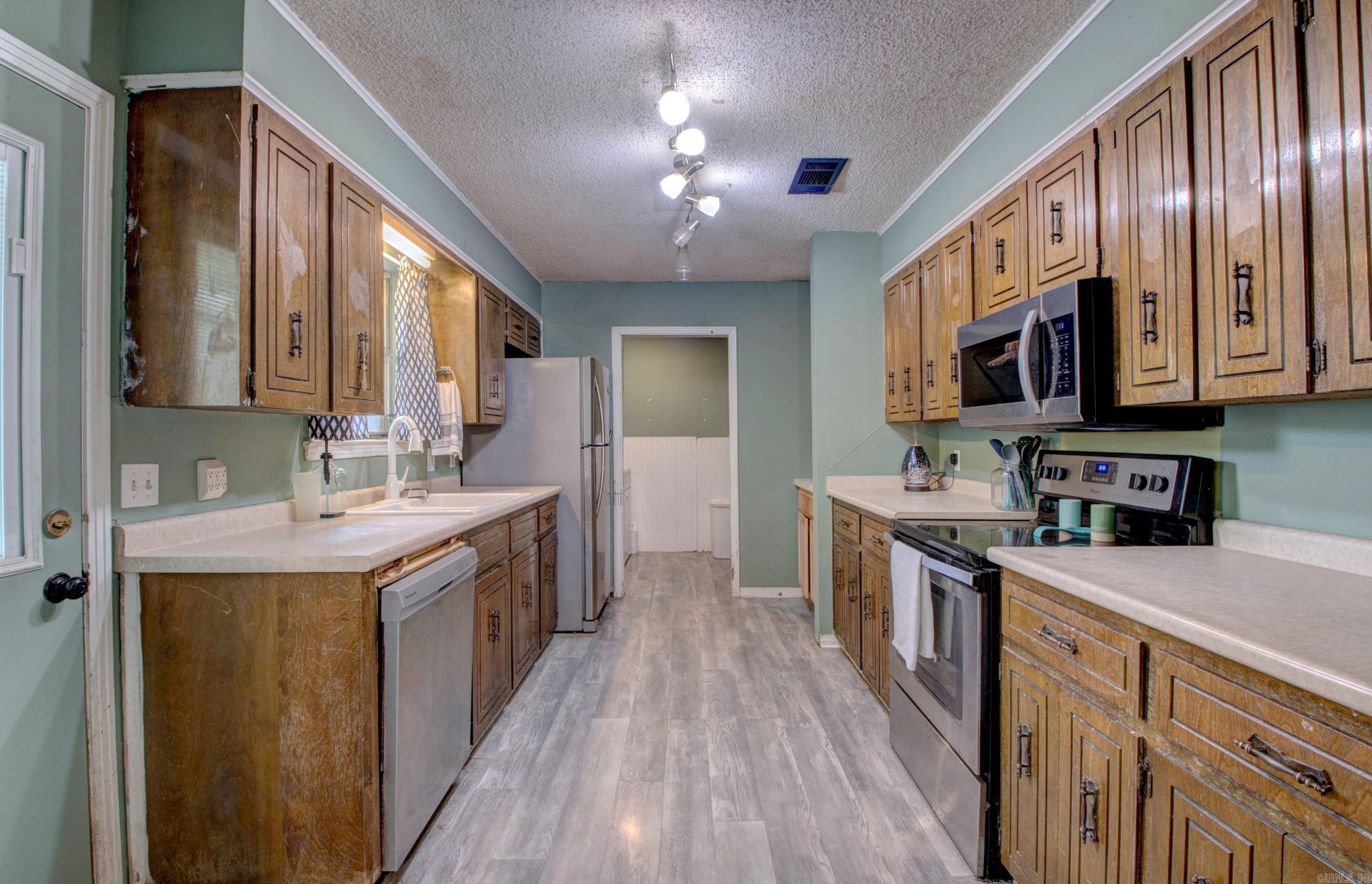 FERRELL - Residential