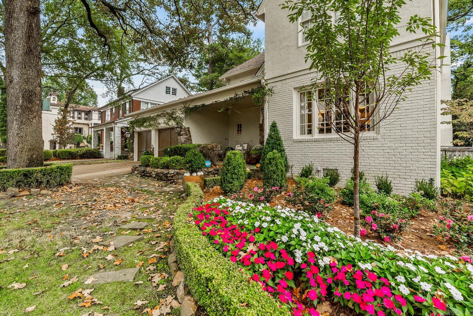 SHADOWLAWN - Residential