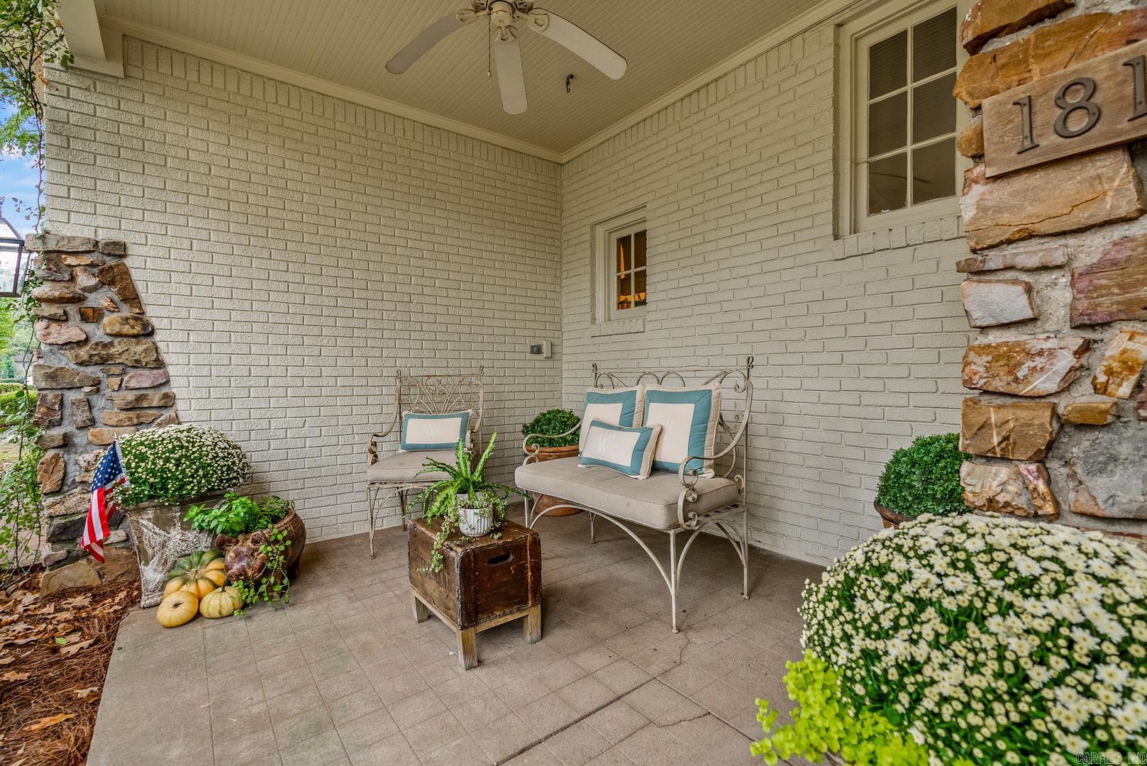 SHADOWLAWN - Residential