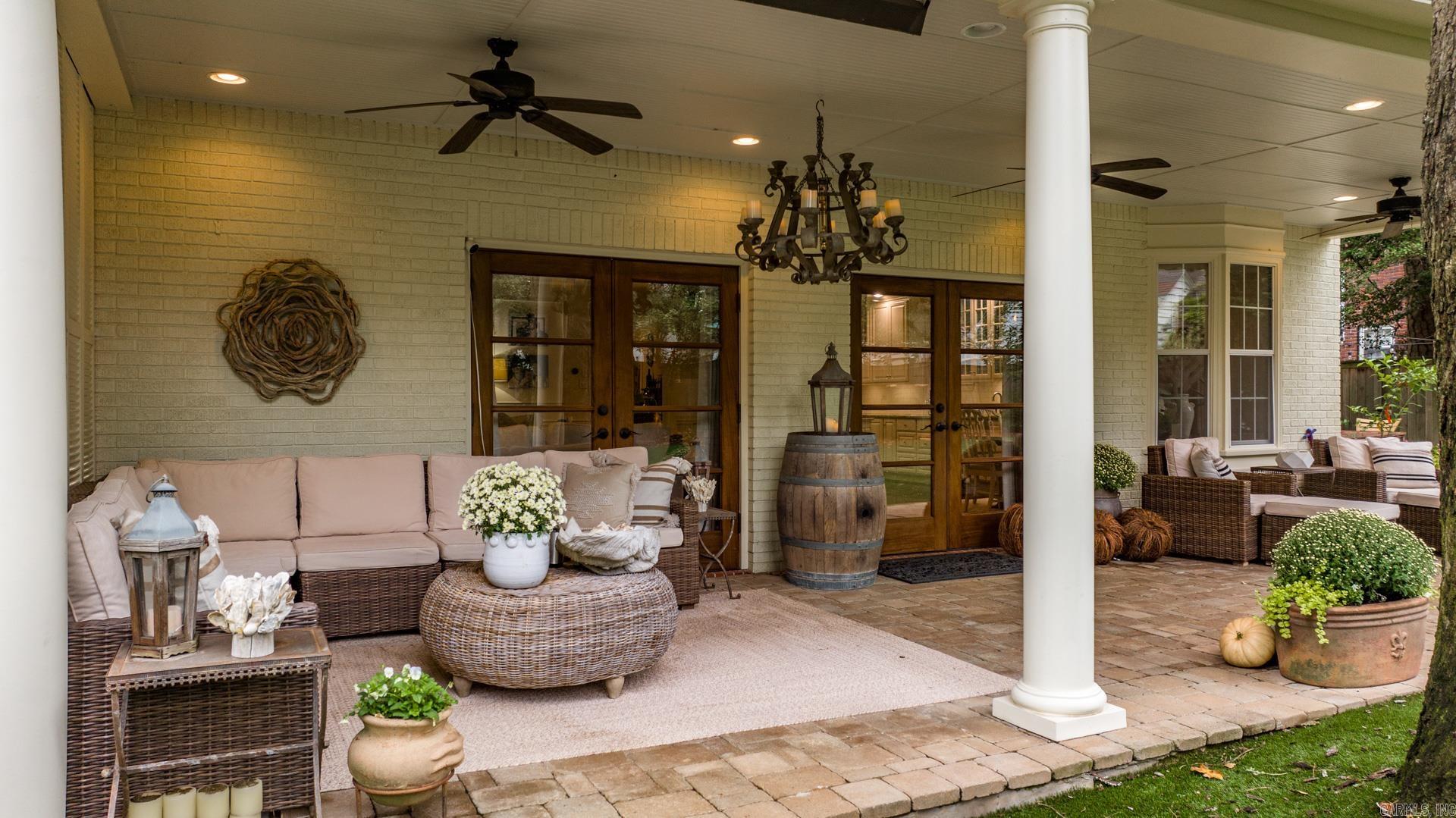 SHADOWLAWN - Residential