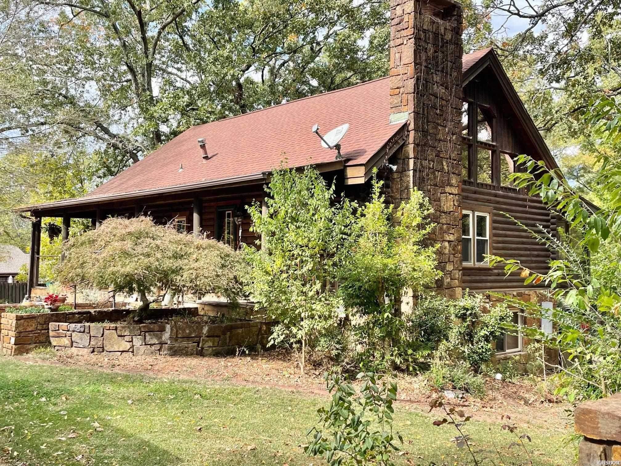 INDIAN HILLS ESTATES - Residential