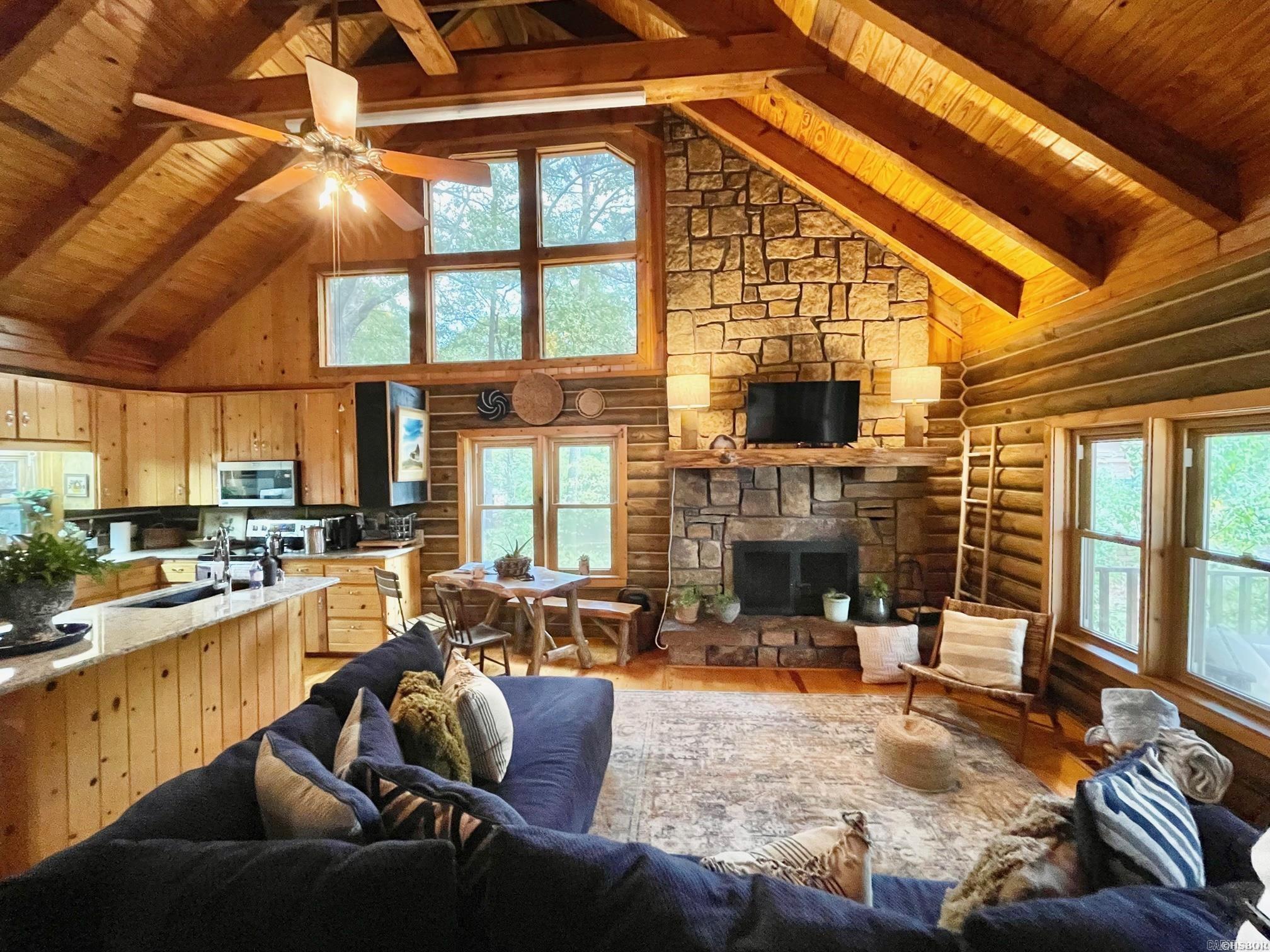 INDIAN HILLS ESTATES - Residential