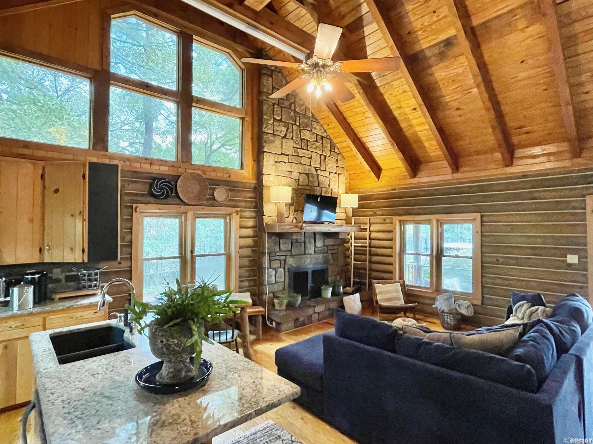INDIAN HILLS ESTATES - Residential