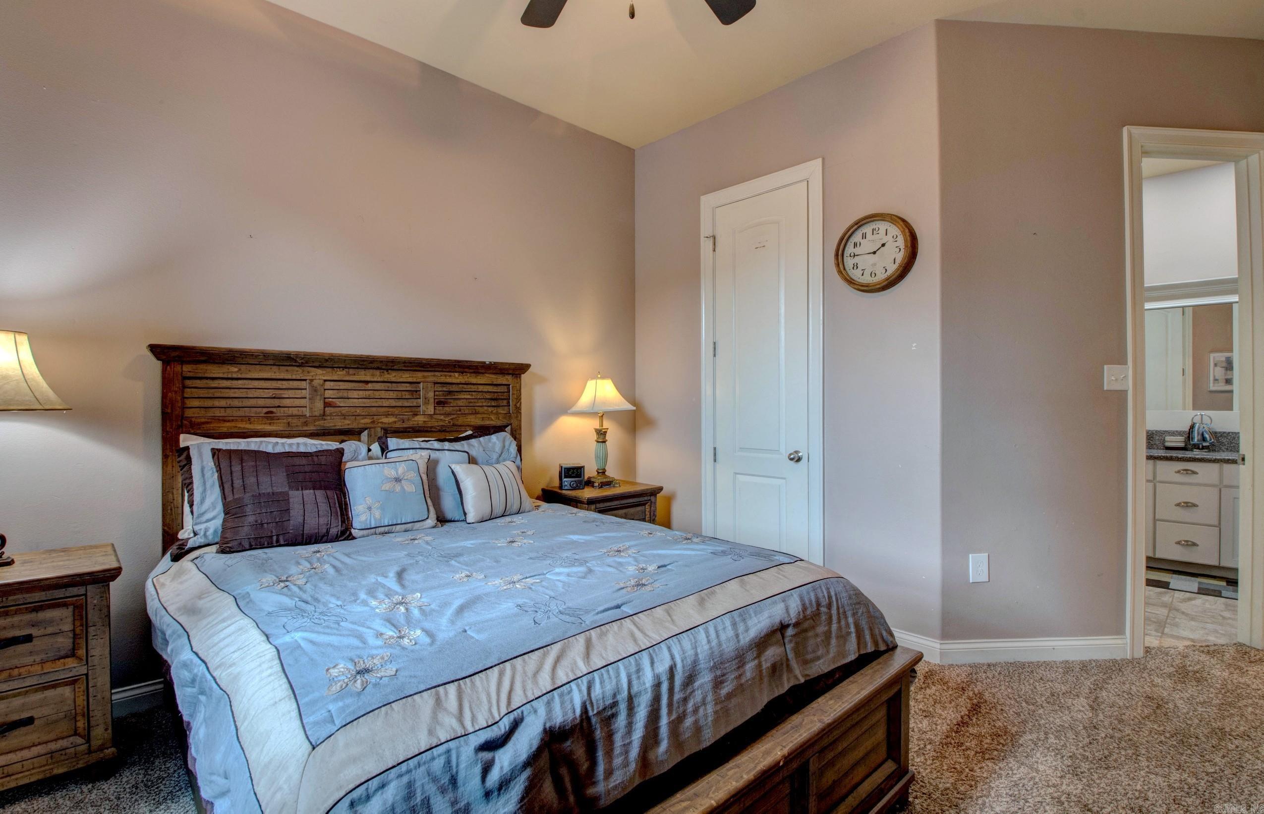MILLERS CROSSING - Residential