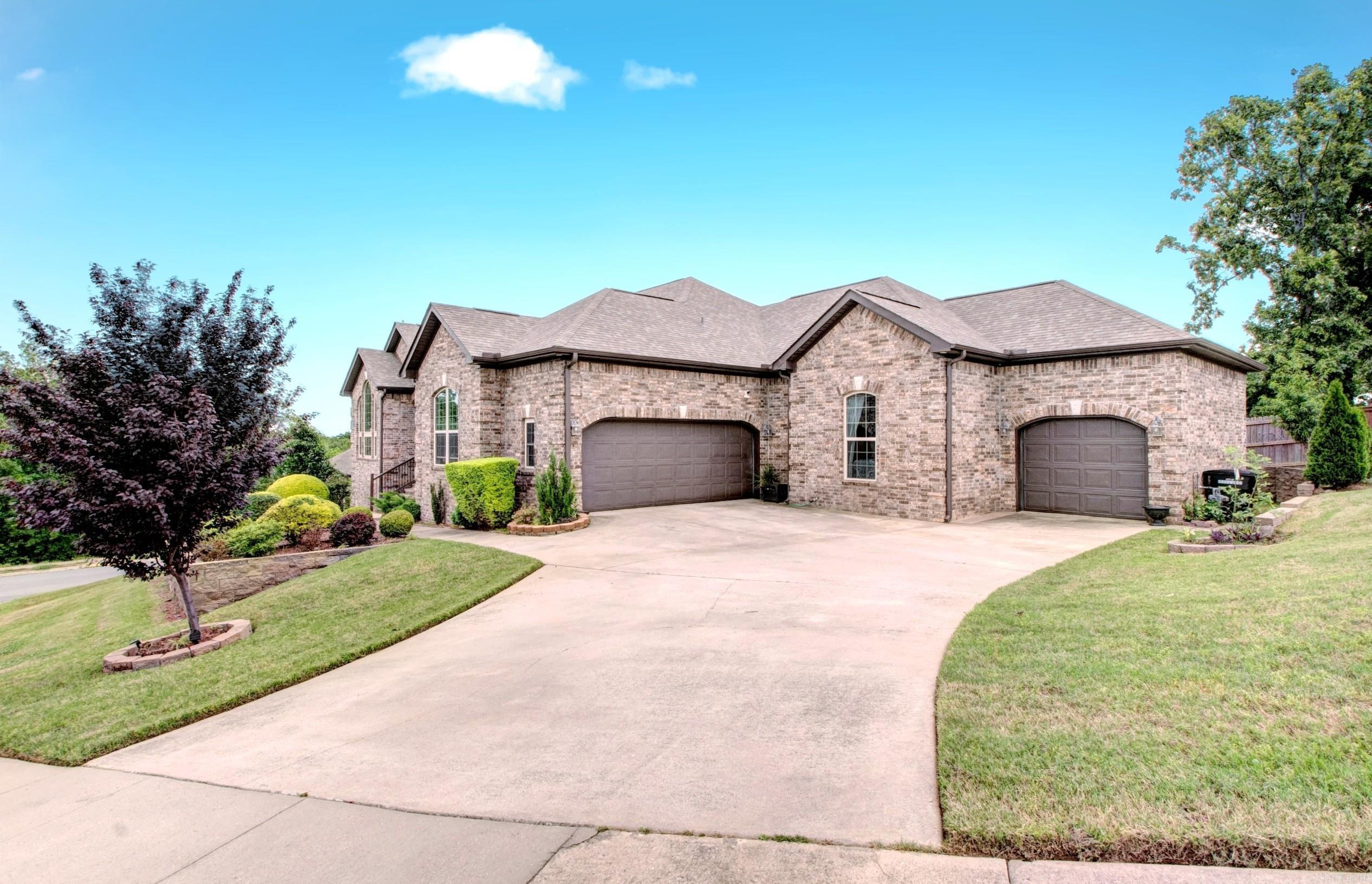 MILLERS CROSSING - Residential