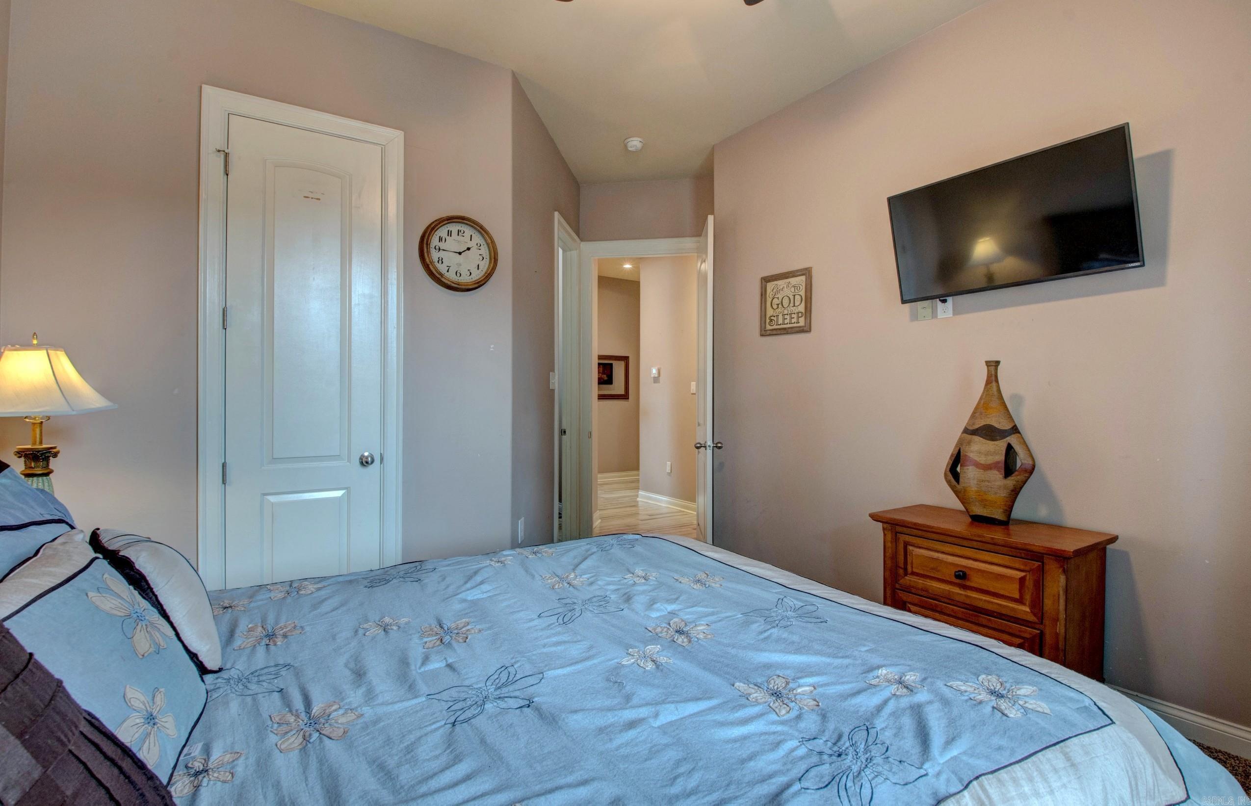 MILLERS CROSSING - Residential
