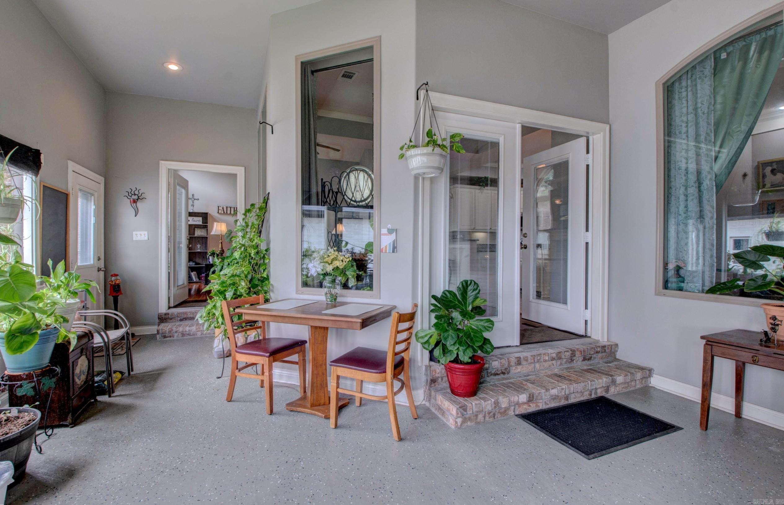 MILLERS CROSSING - Residential
