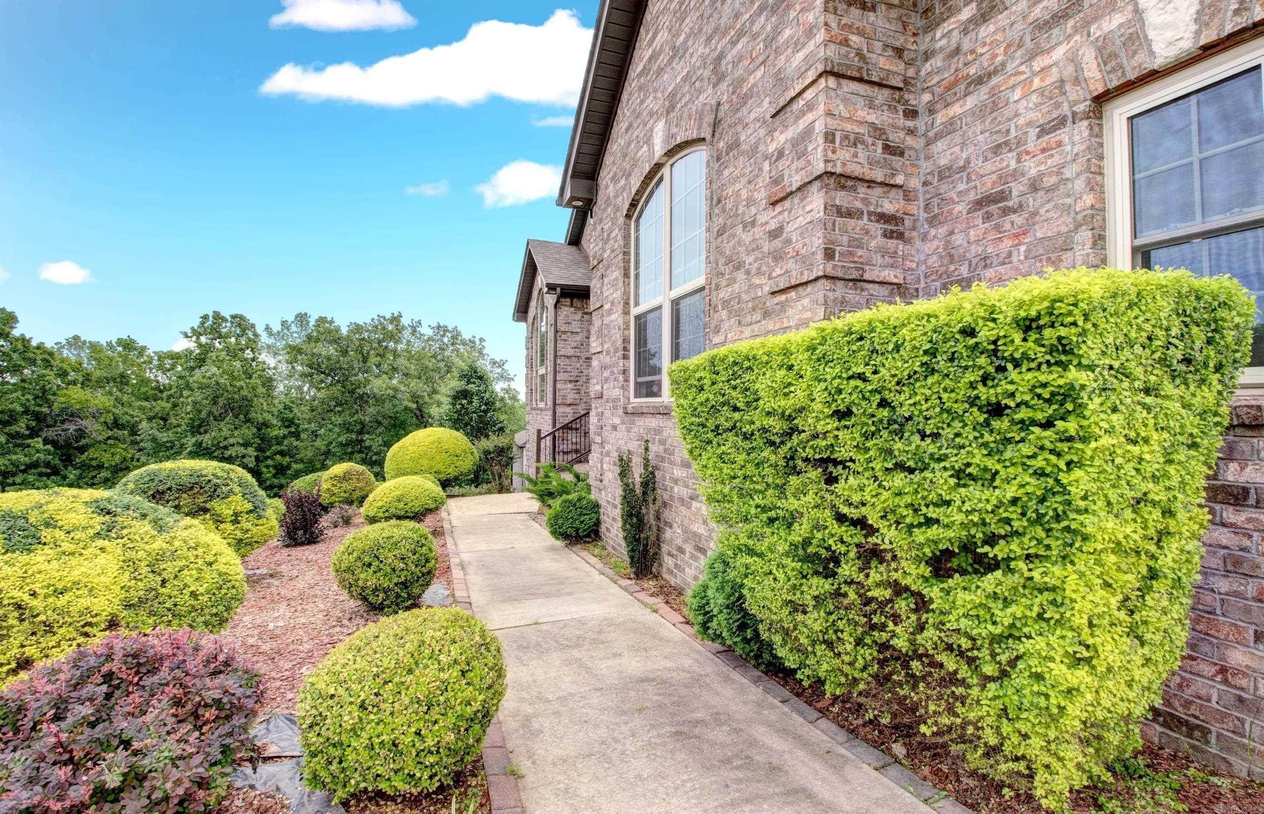 MILLERS CROSSING - Residential