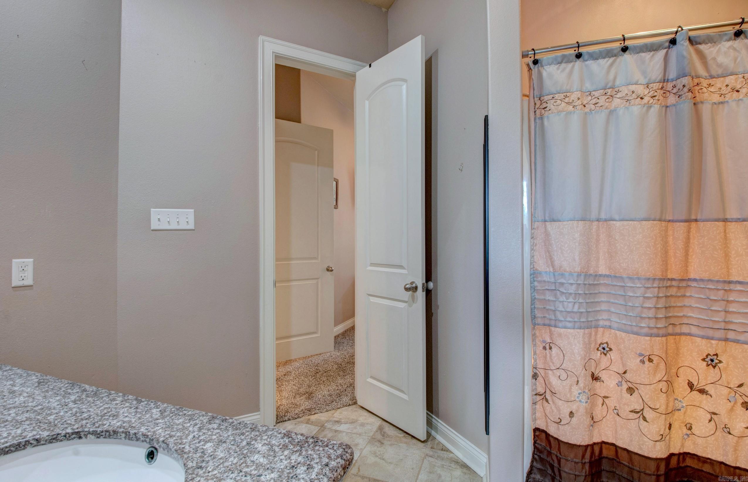 MILLERS CROSSING - Residential