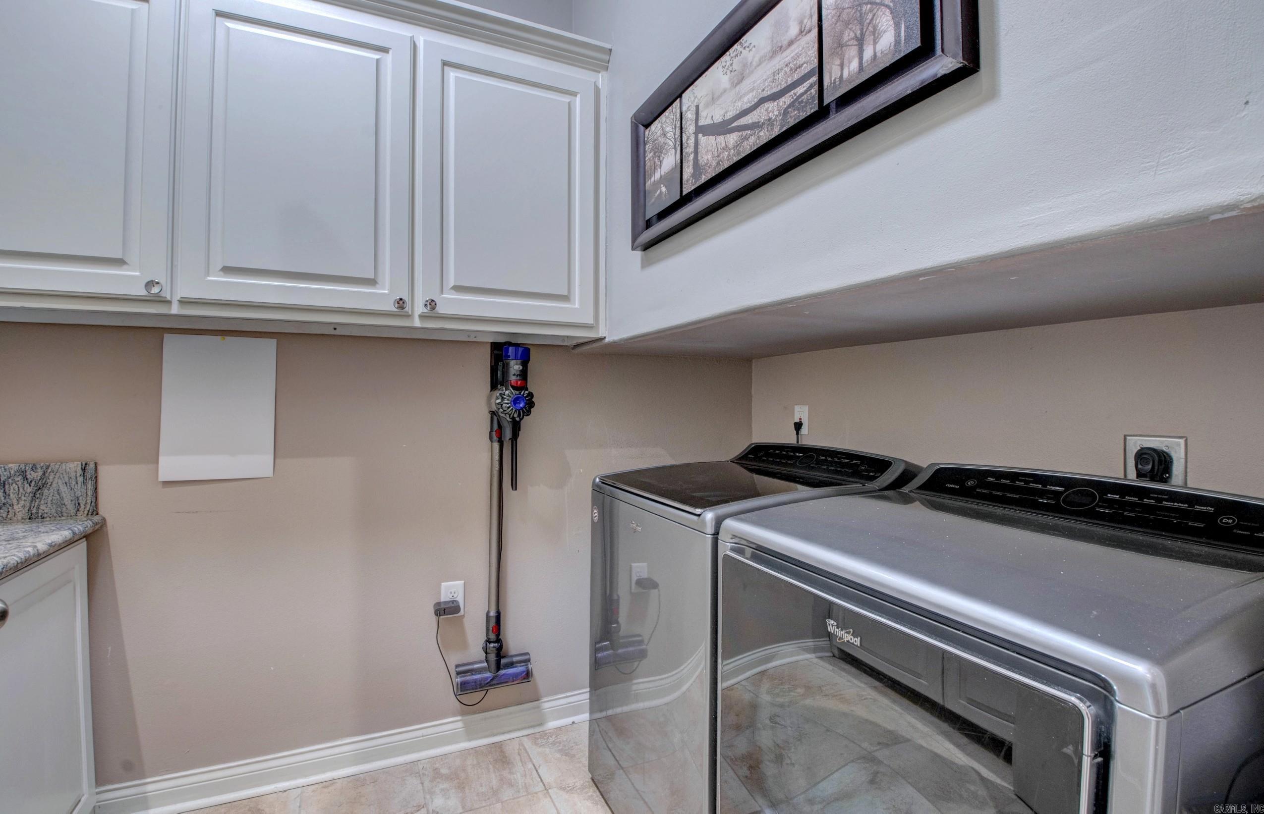 MILLERS CROSSING - Residential