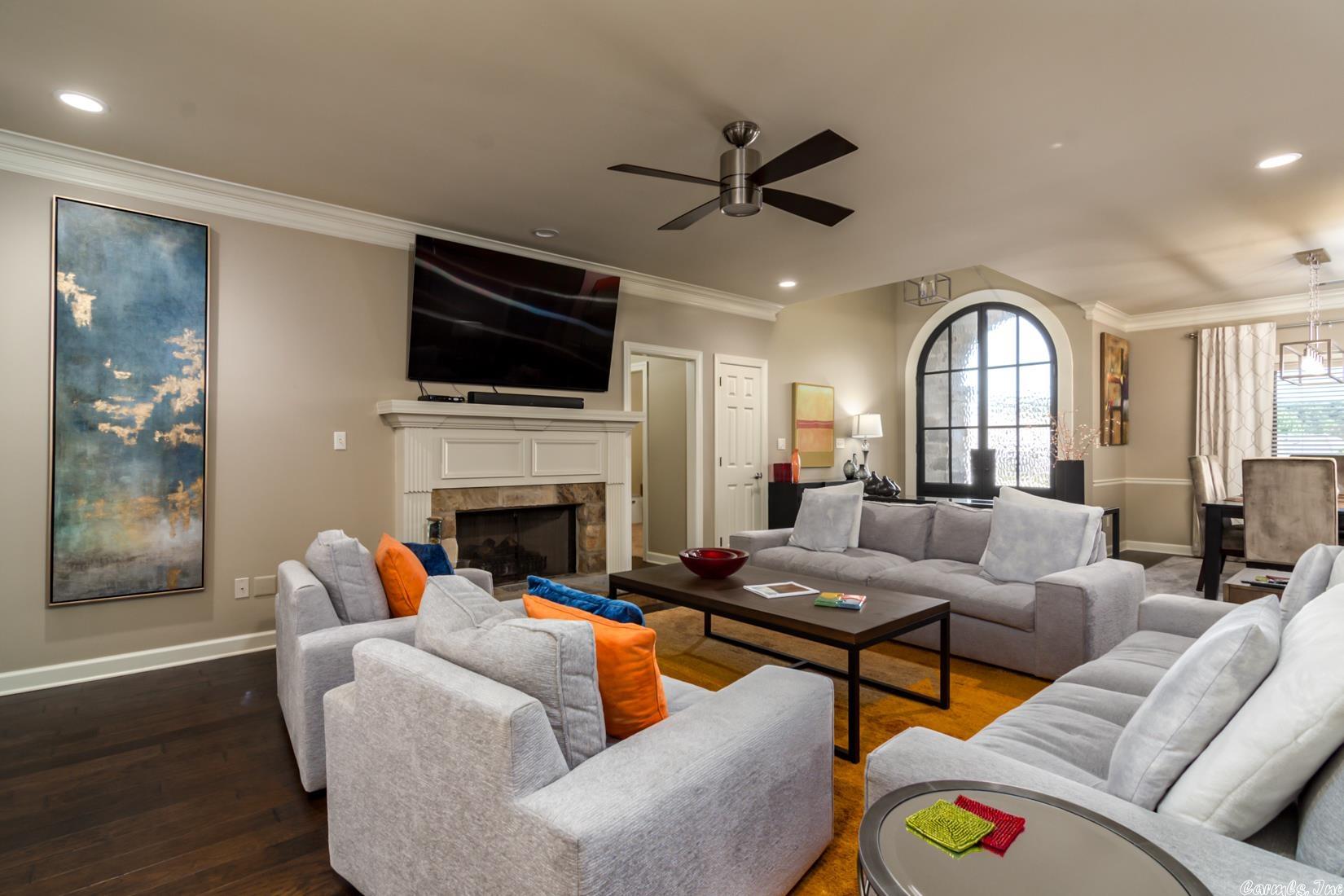 CHENAL VALLEY DUQUESNE COMMUNITY - Residential