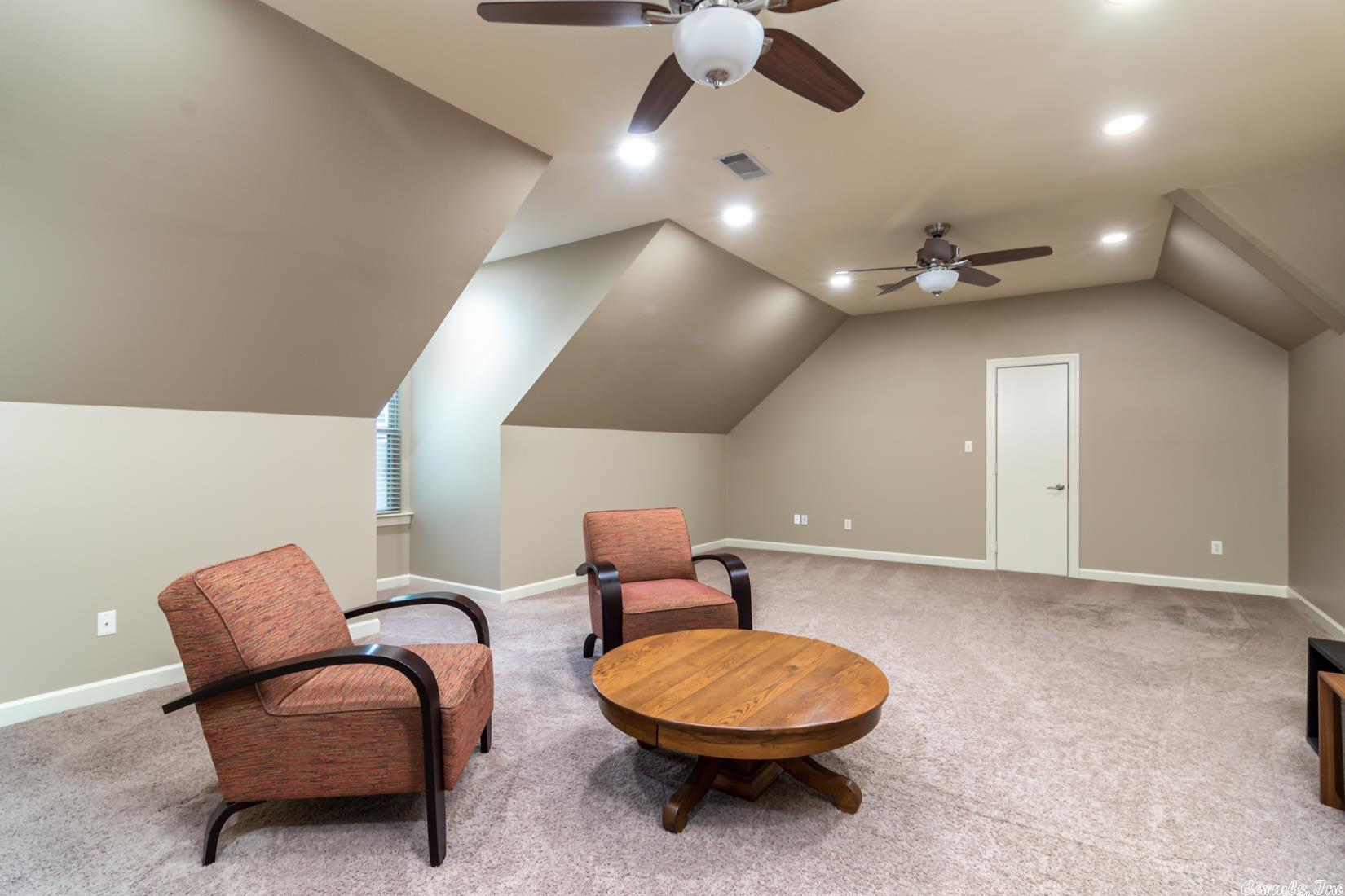 CHENAL VALLEY DUQUESNE COMMUNITY - Residential