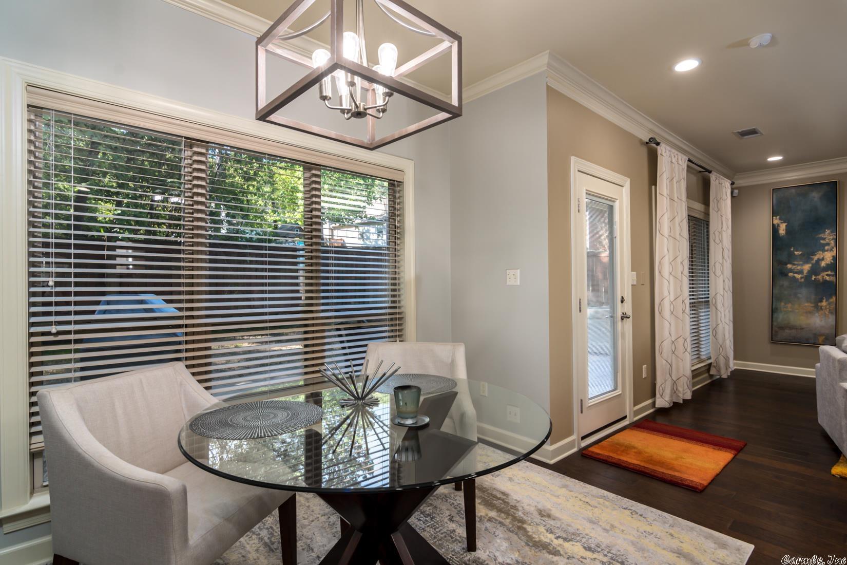 CHENAL VALLEY DUQUESNE COMMUNITY - Residential