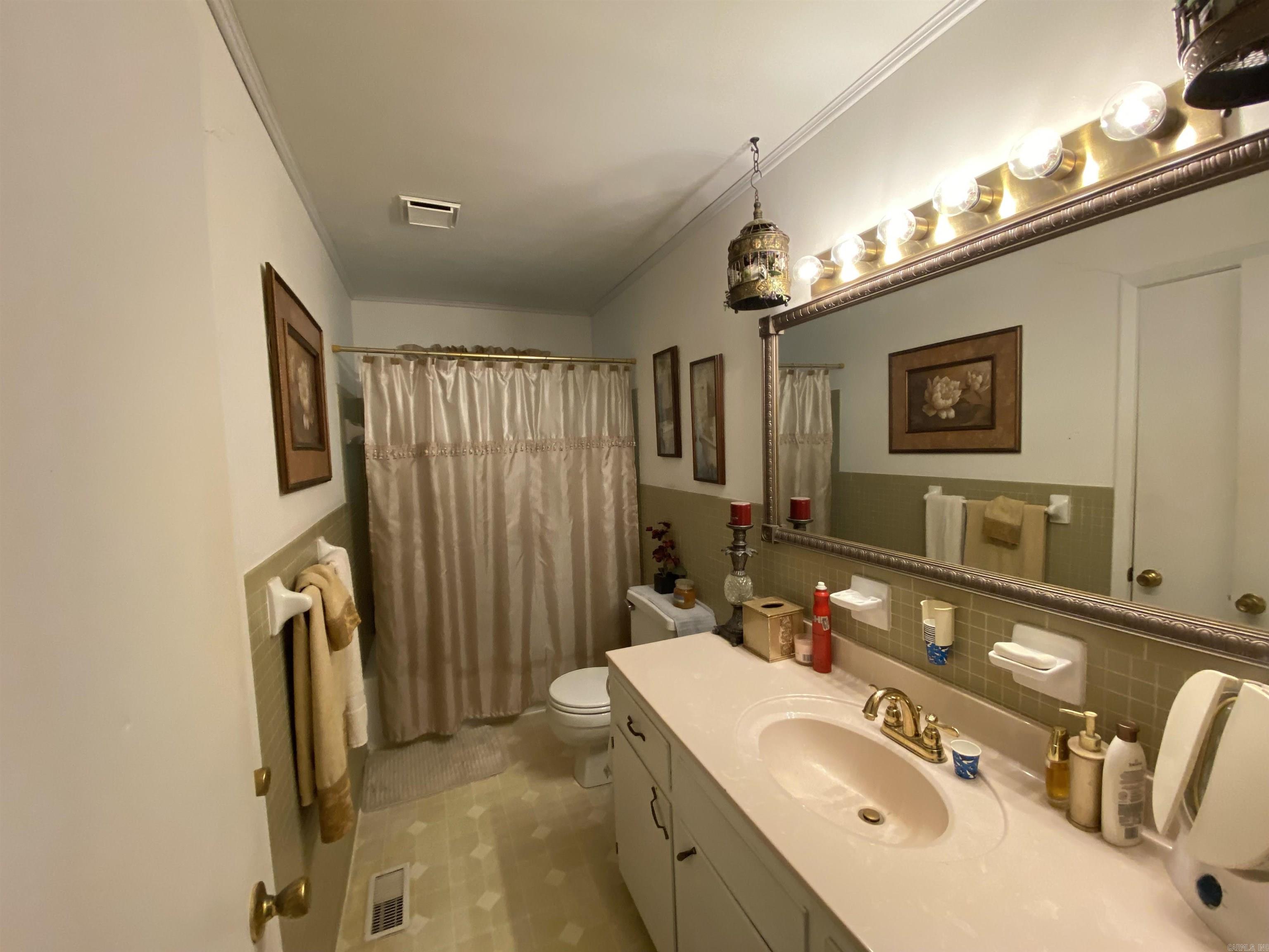 ARBOR OAKS - Residential