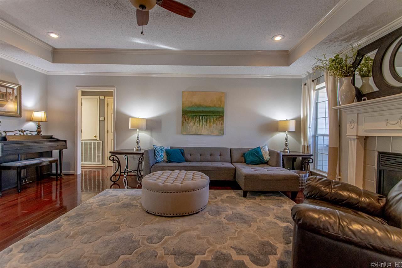 COUNTRY CLUB OF ARK THE - Residential