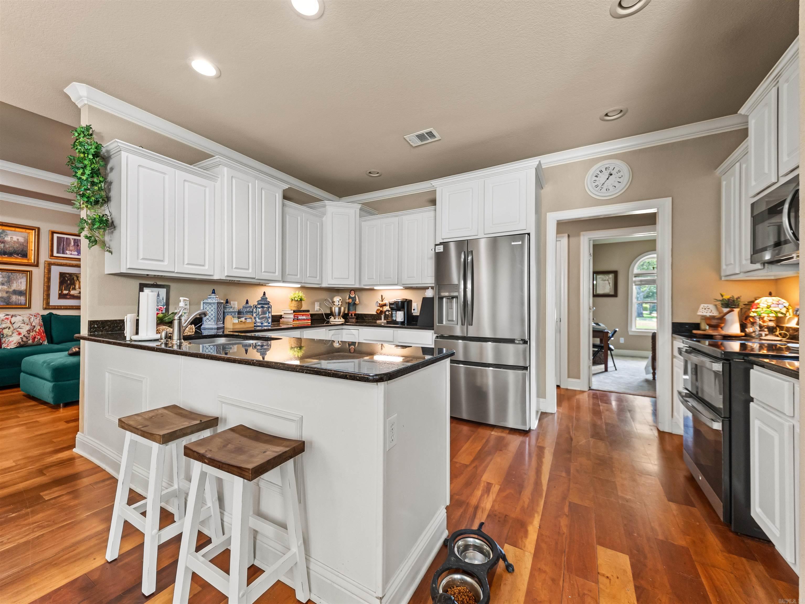 BAYHILL - Residential