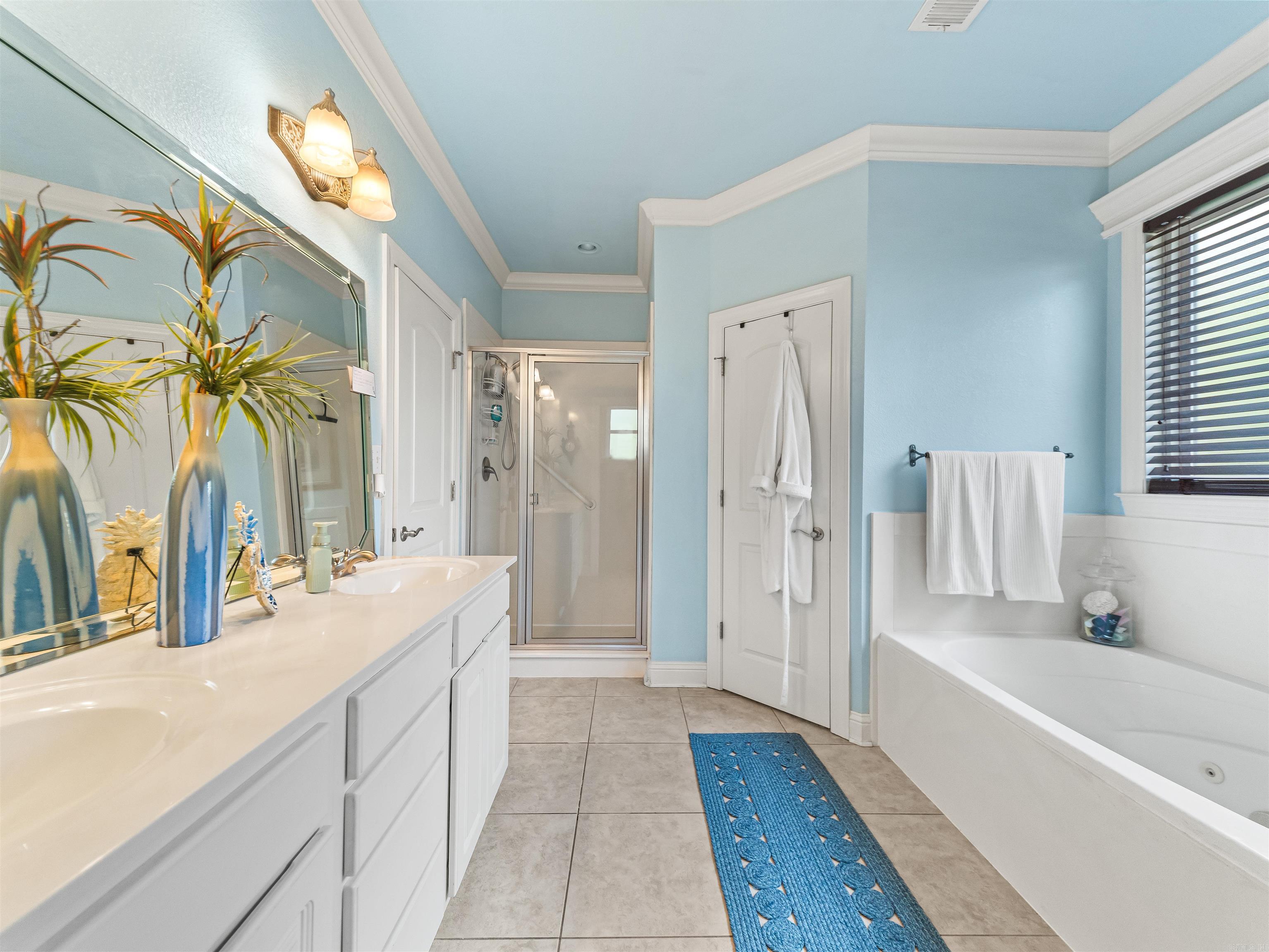 BAYHILL - Residential