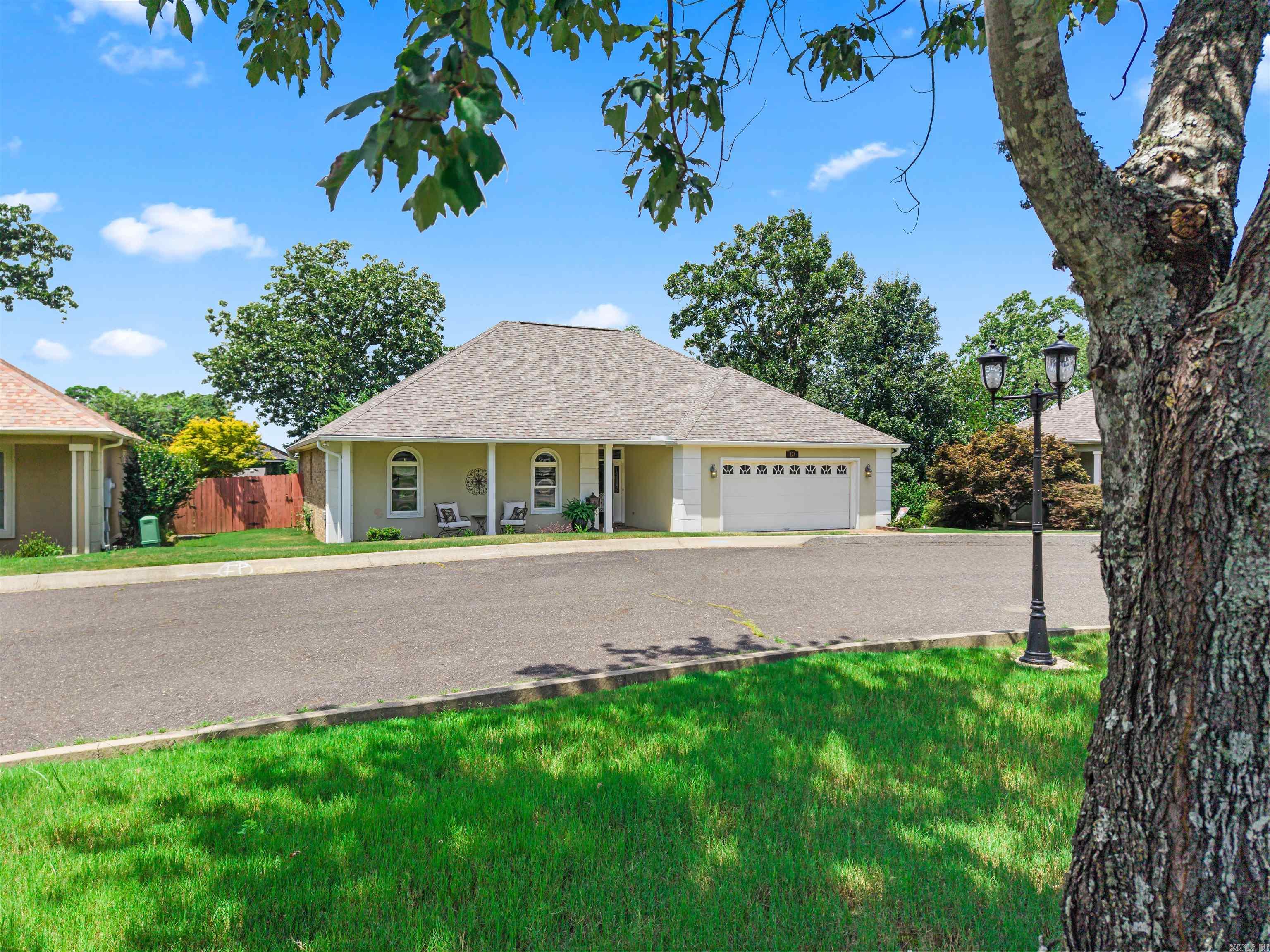 BAYHILL - Residential
