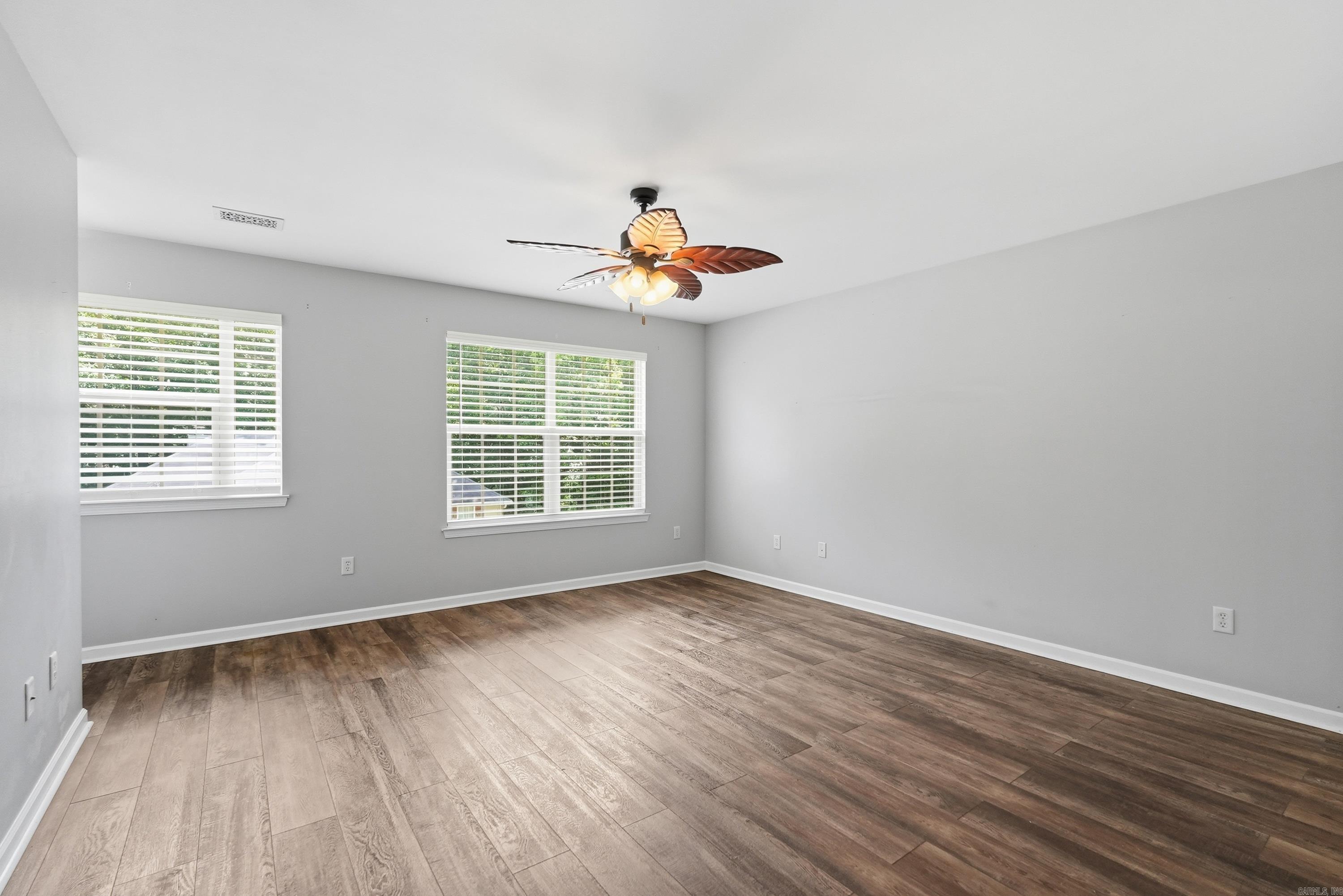 RIVER OAKS - Residential