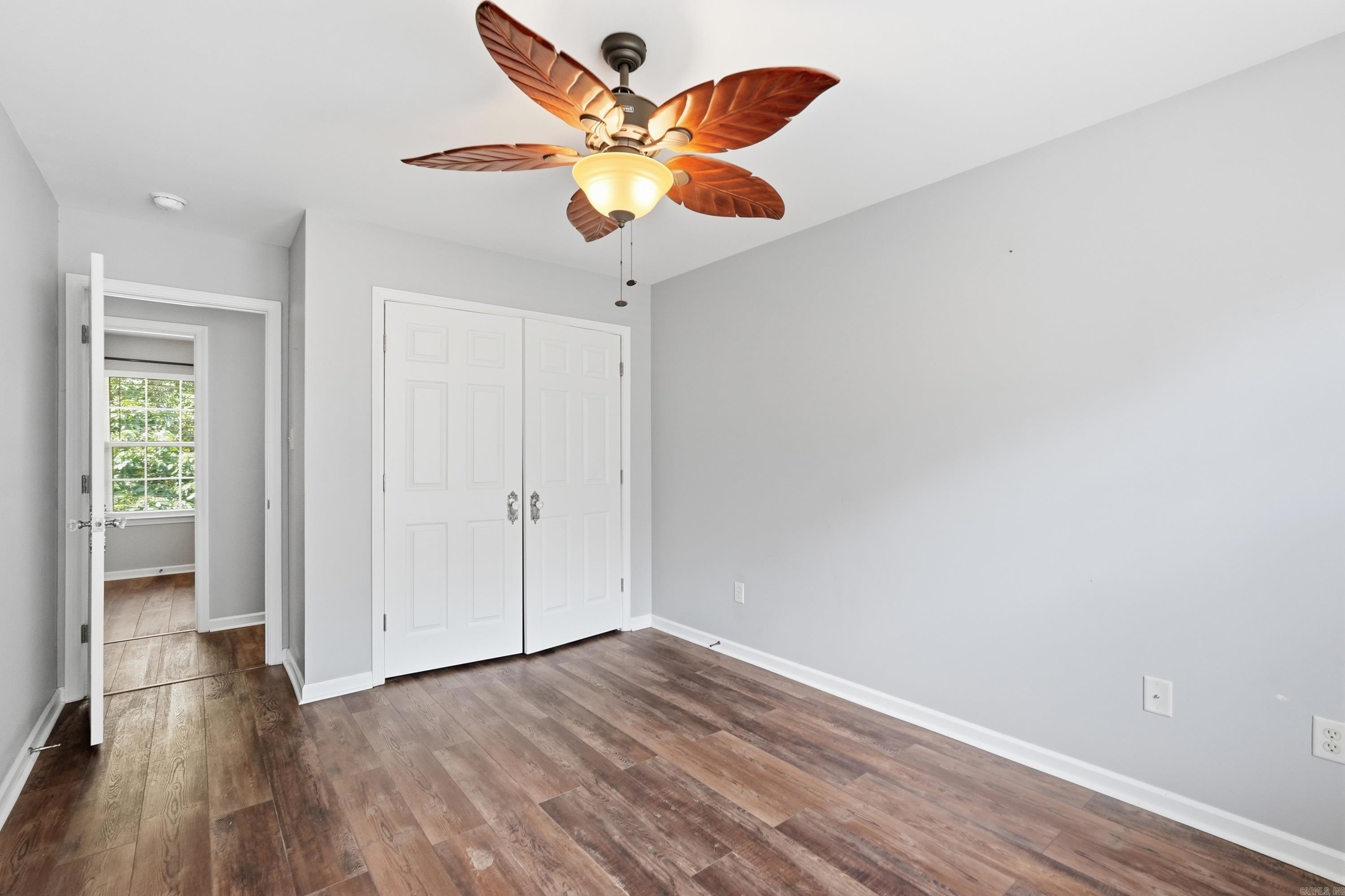 RIVER OAKS - Residential