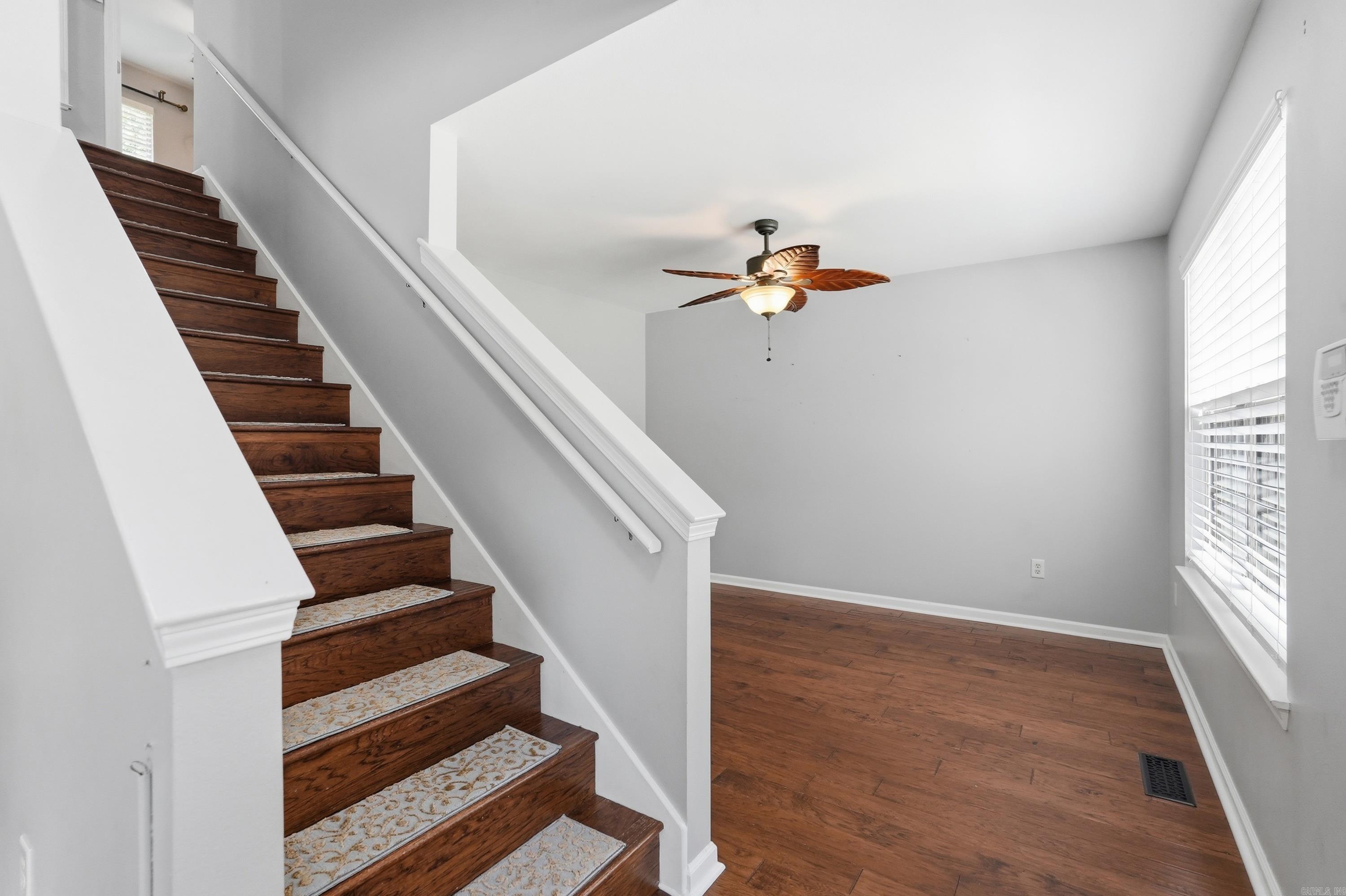 RIVER OAKS - Residential