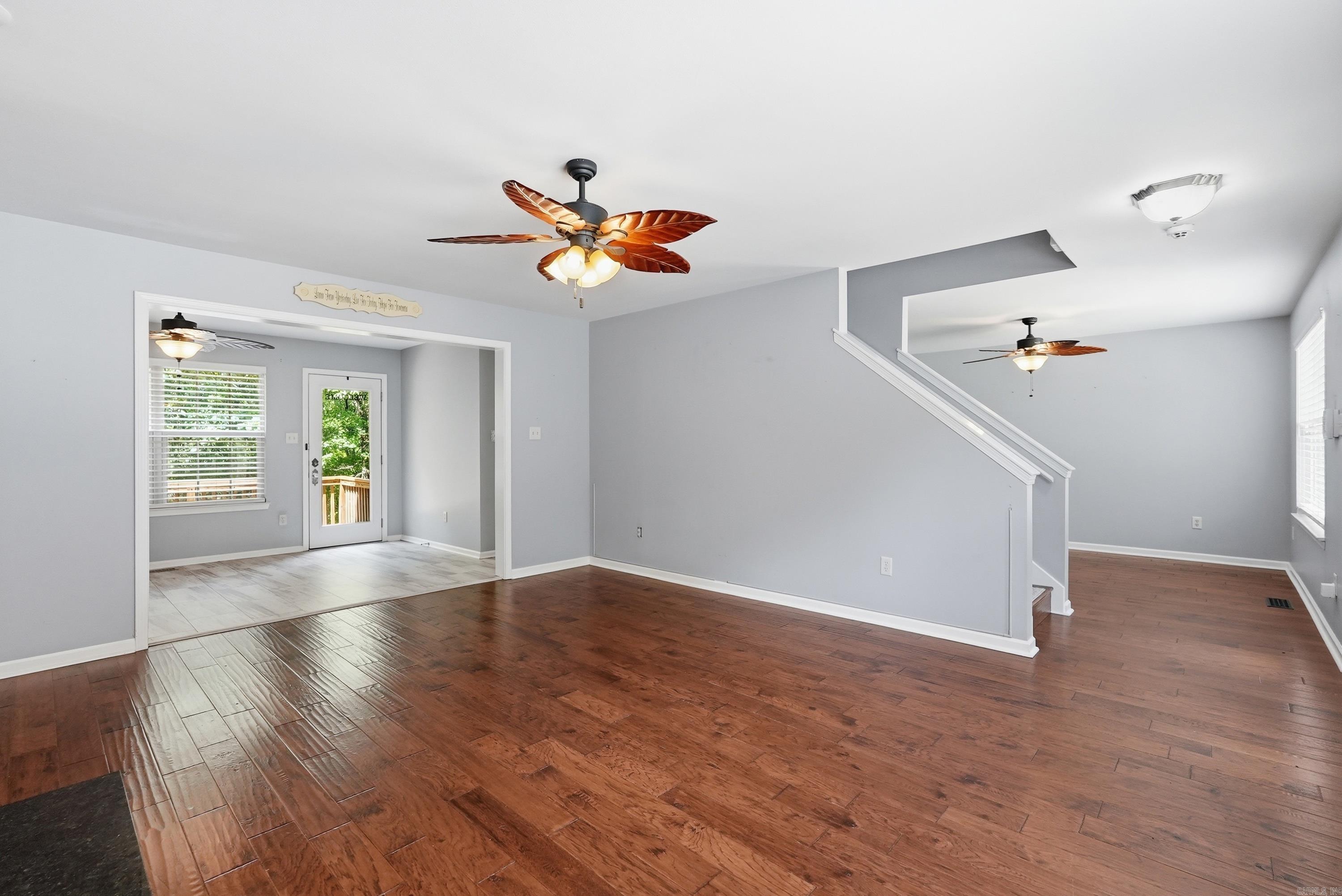 RIVER OAKS - Residential