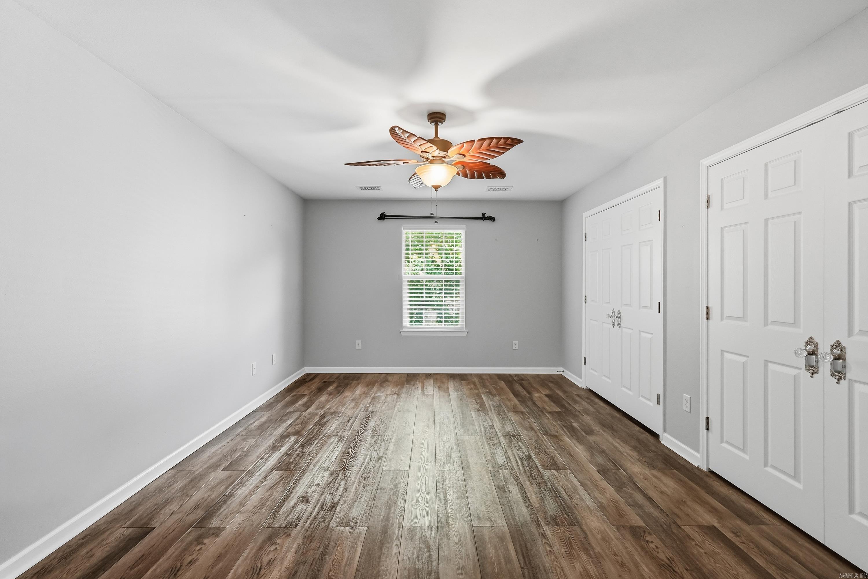RIVER OAKS - Residential