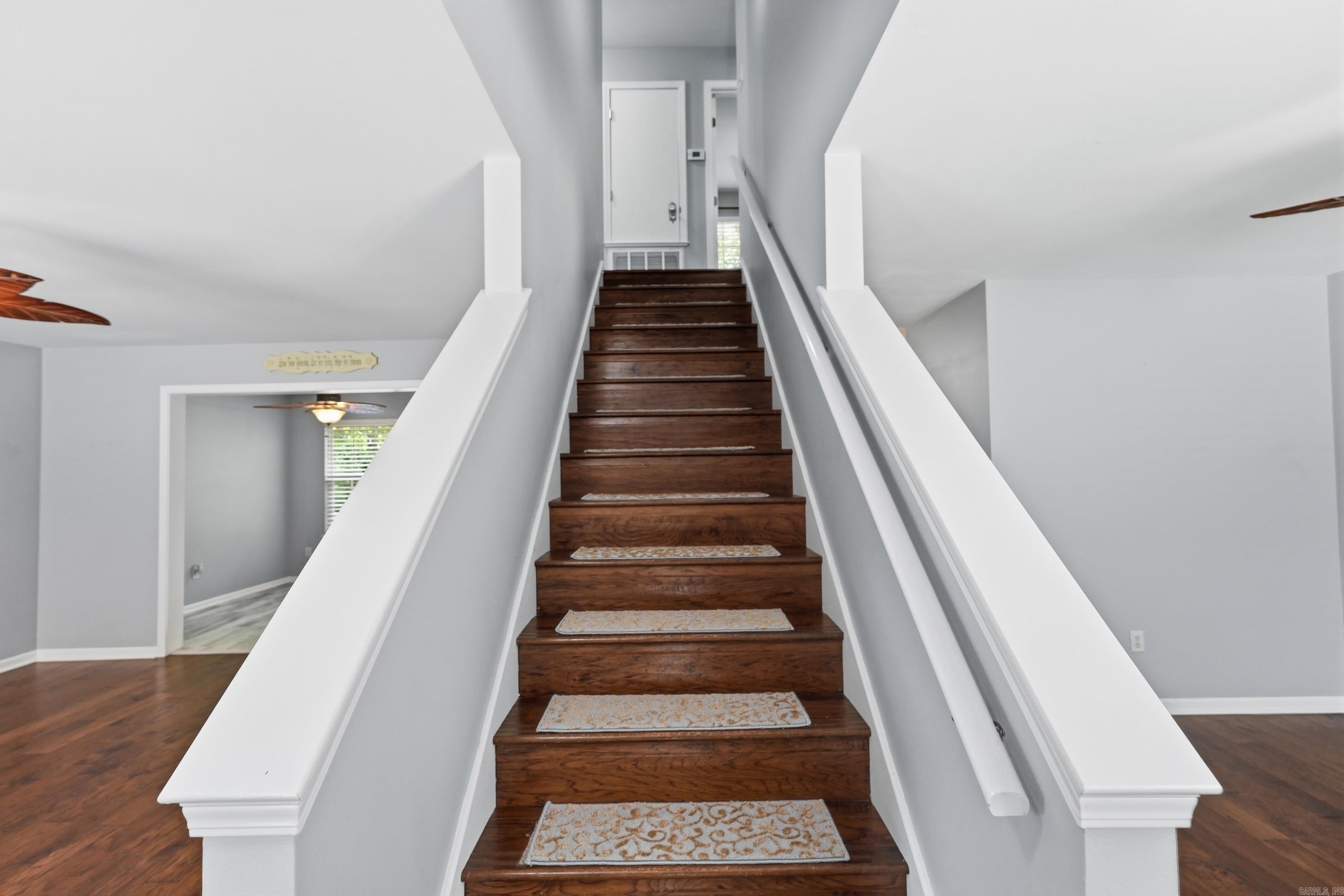 RIVER OAKS - Residential