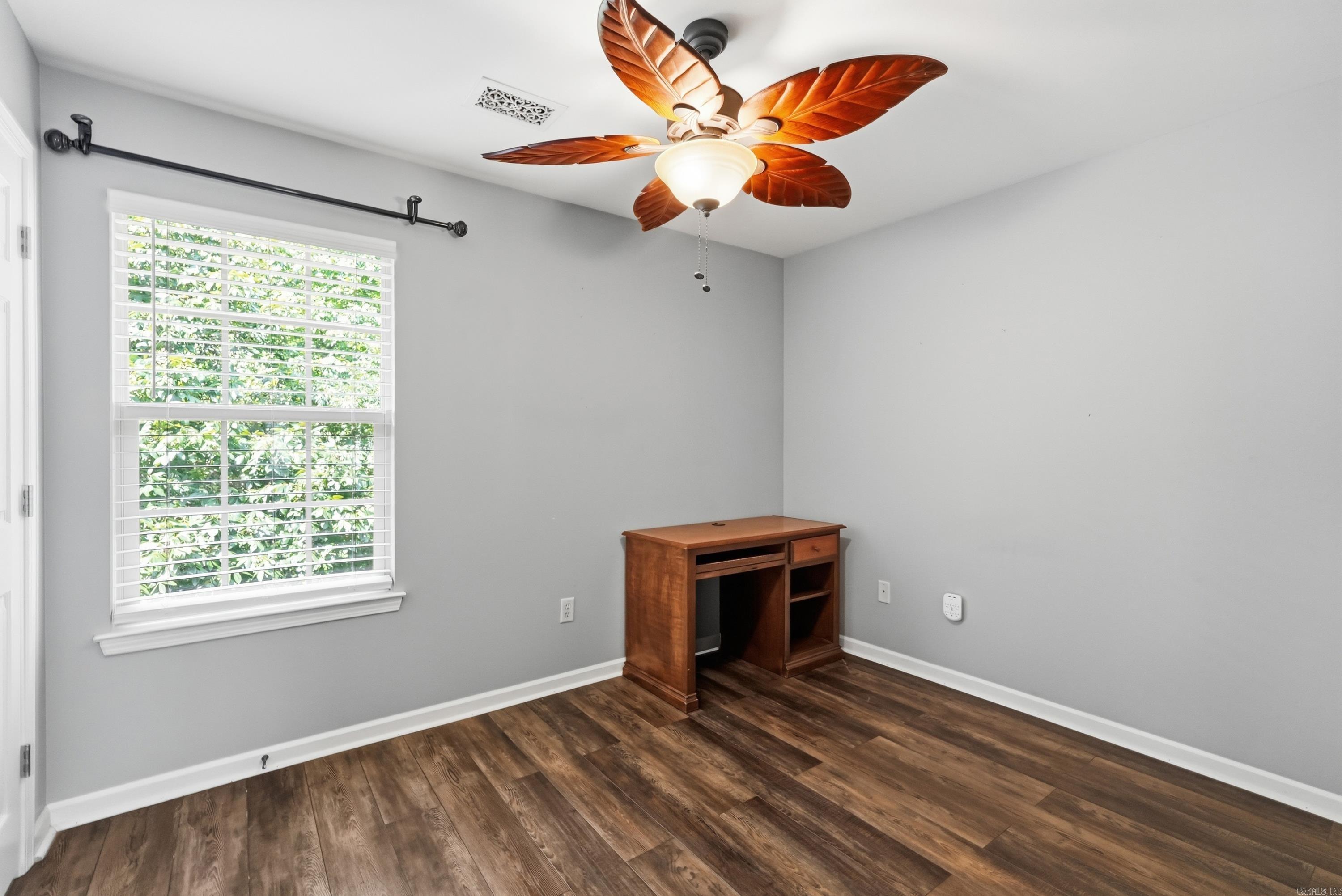 RIVER OAKS - Residential