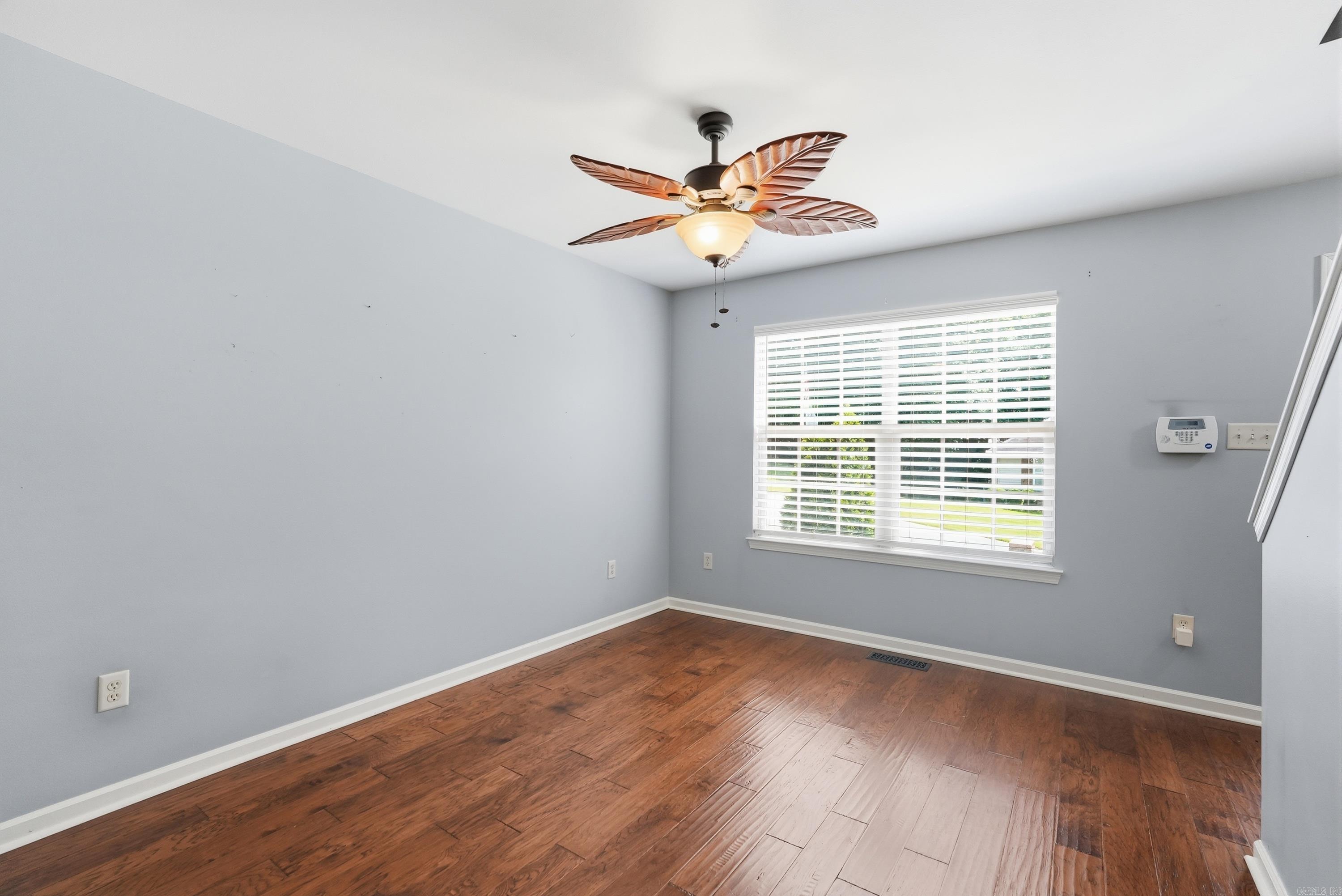 RIVER OAKS - Residential