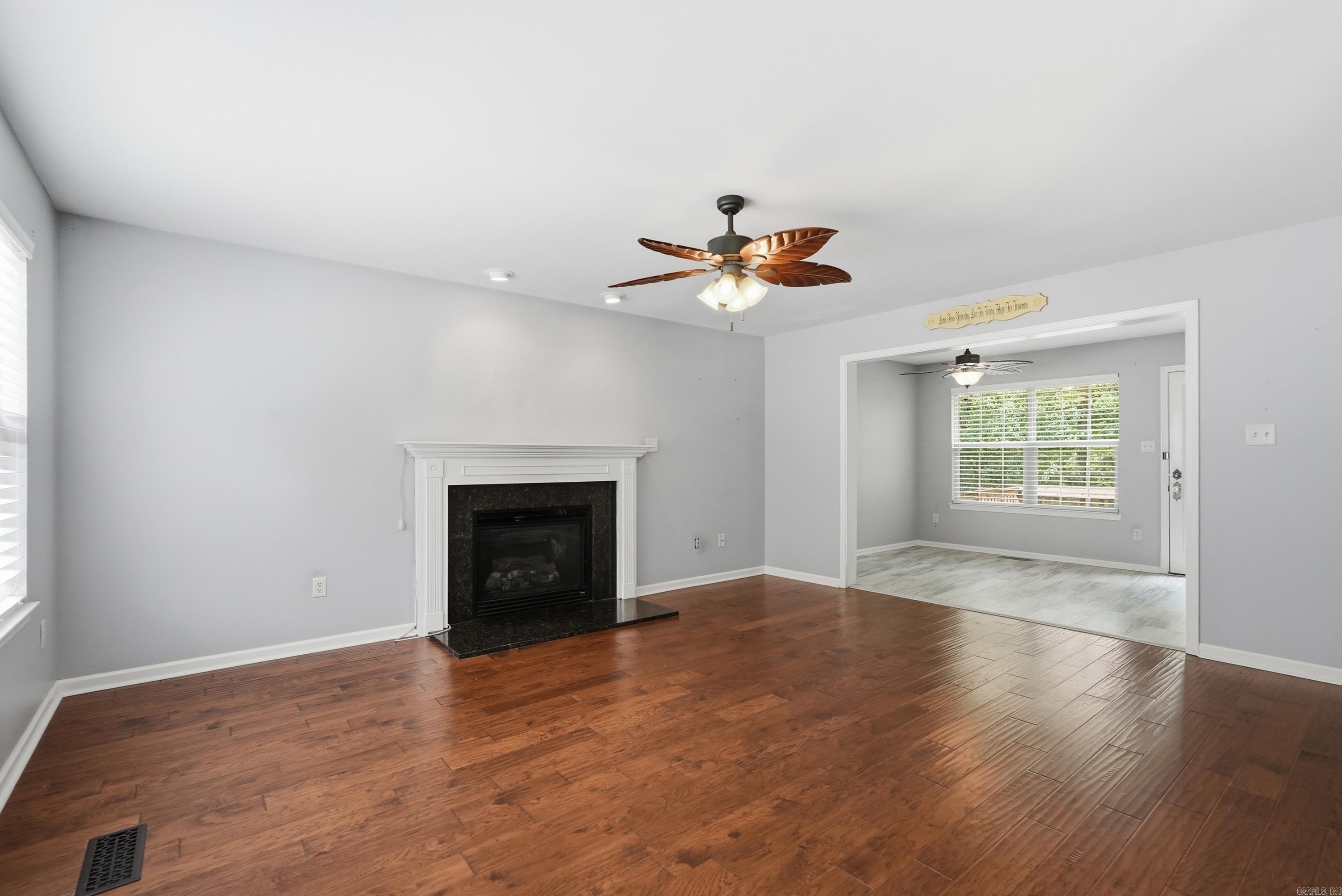 RIVER OAKS - Residential